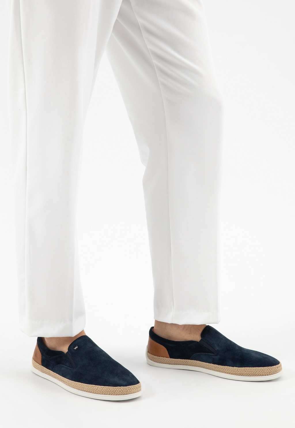 Tmavomodré pánske nazúvacie poltopánky s hnedým doplnkom z lícnej kože 10258-76 Widok 8