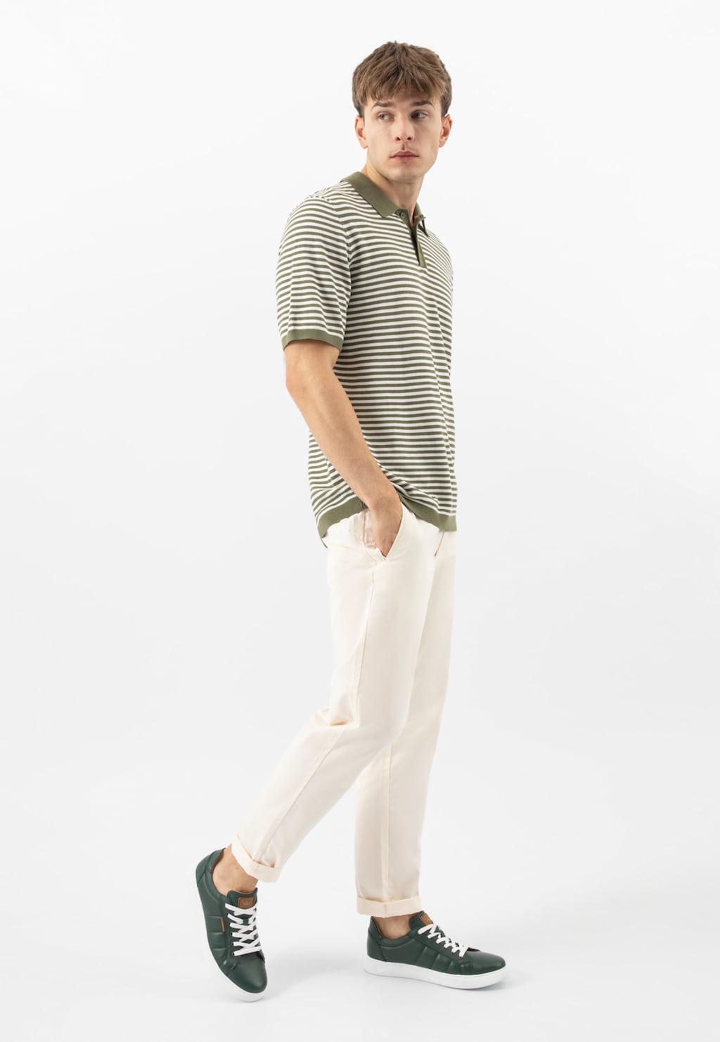 Zielone trampki męskie na białej podeszwie 10247-57 Widok 1