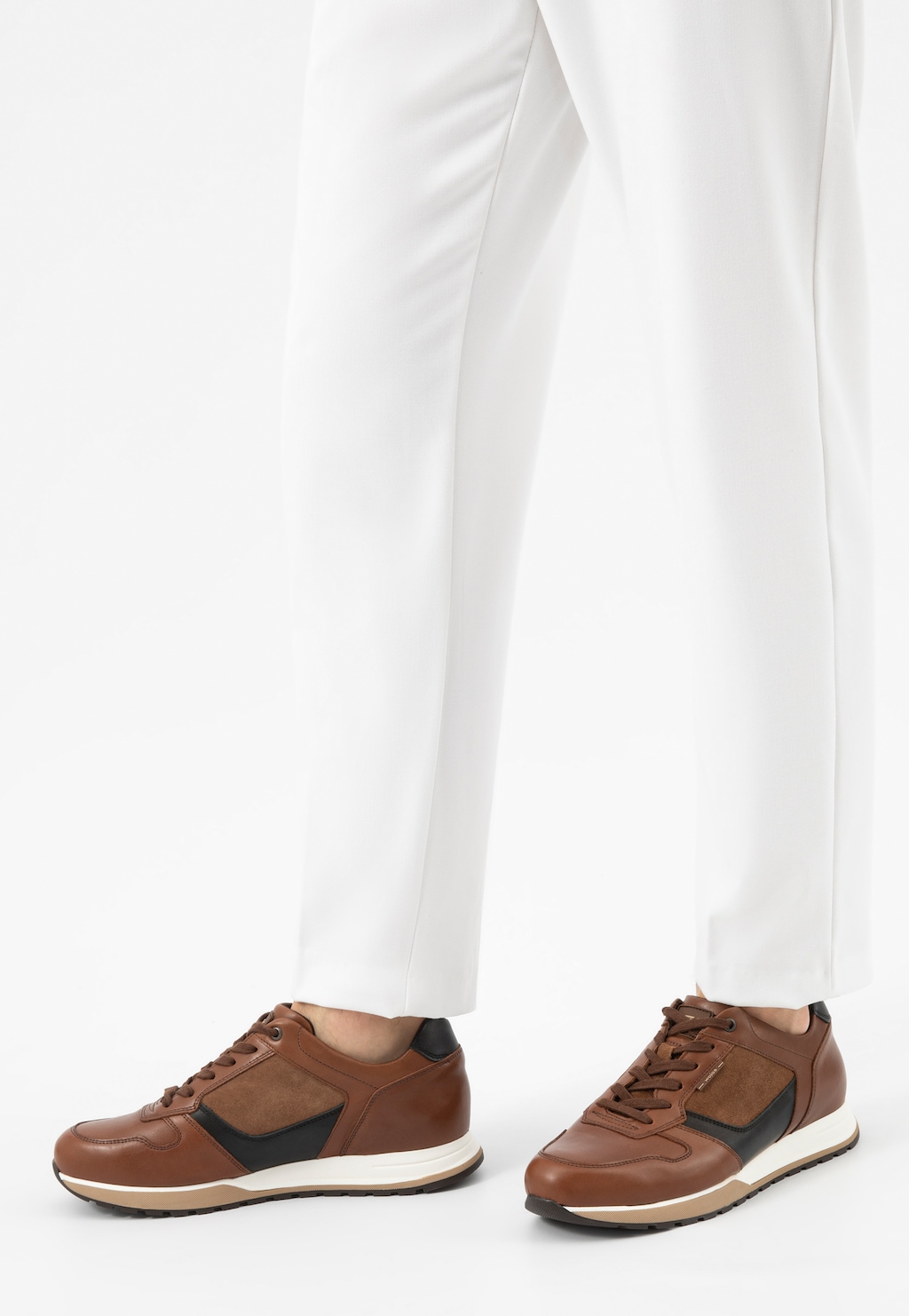 Brązowe półbuty męskie z łączonych skór 10243-73 Widok 8