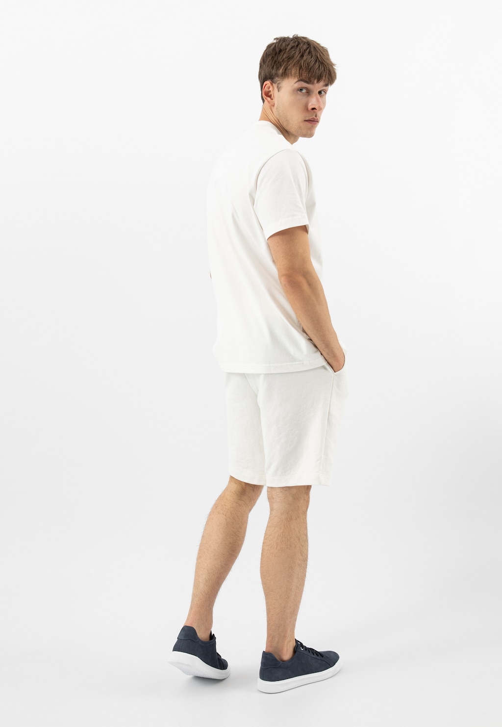 Tmavě modré pánské tenisky na bílé podrážce 10229-26 Widok 9