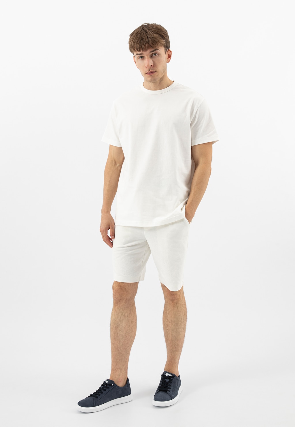 Tmavě modré pánské tenisky na bílé podrážce 10229-26 Widok 10