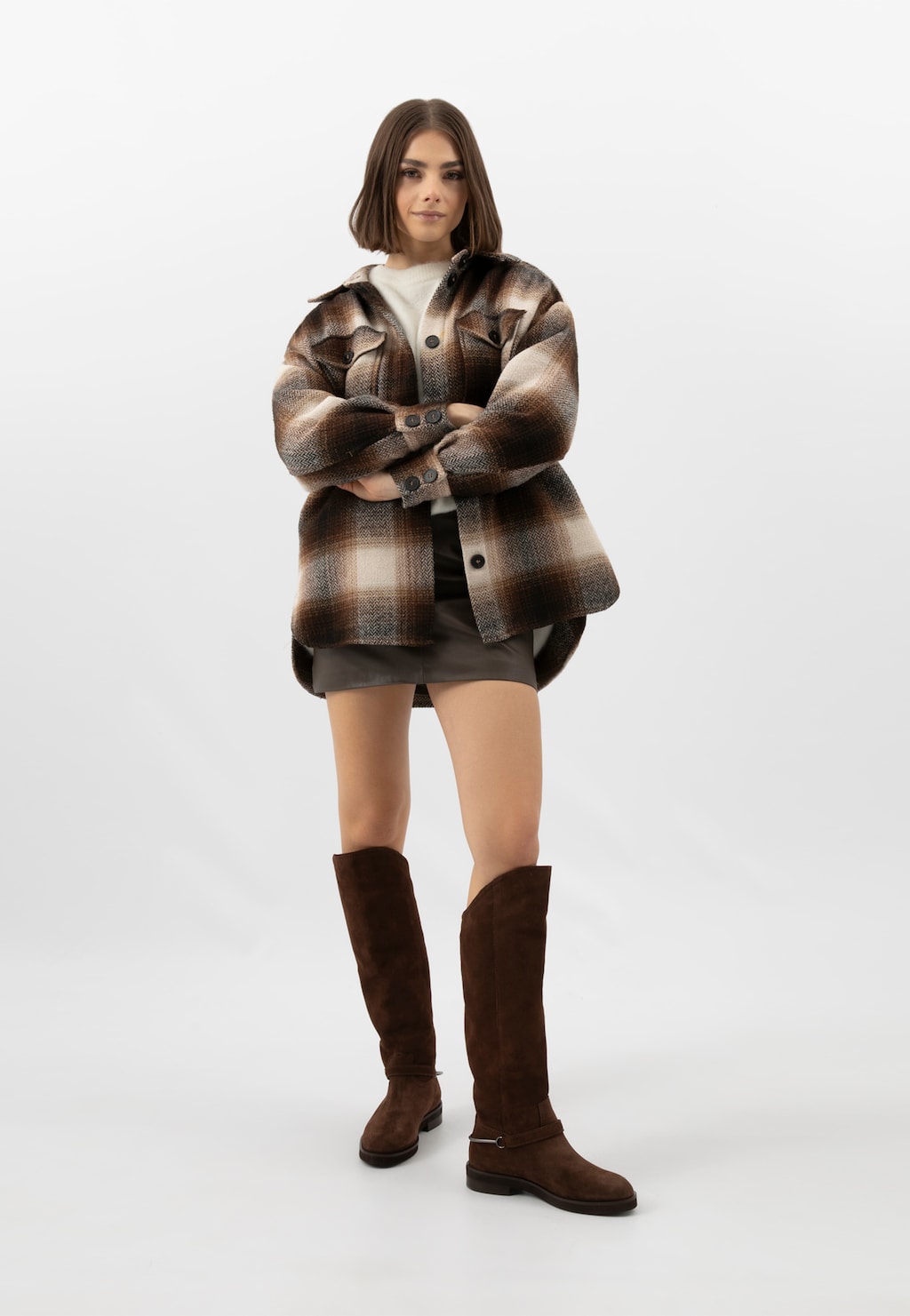 Hnedé čokoládové čižmy s ozdobným remienkom a kovovou prackou 71123-62 Widok 7