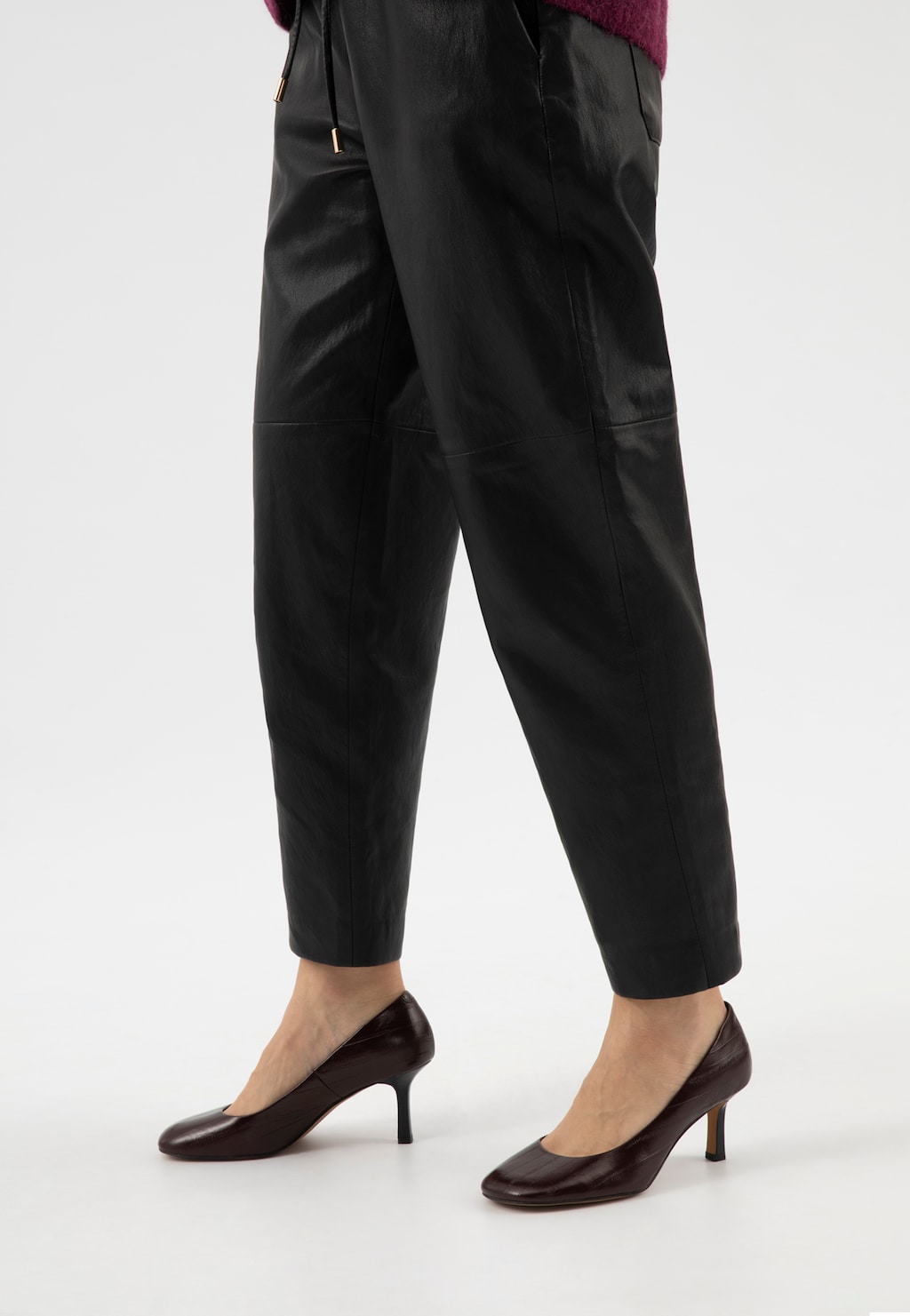 Bordové lodičky s ozdobným ražením 35177-55 Widok 7