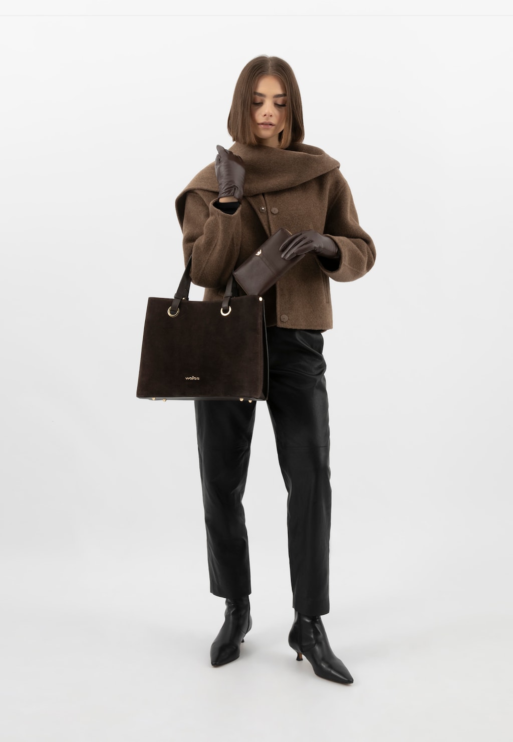 Skórzany czekoladowy portfel damski z ozdobnym przeszyciem 91083-52 Widok 8