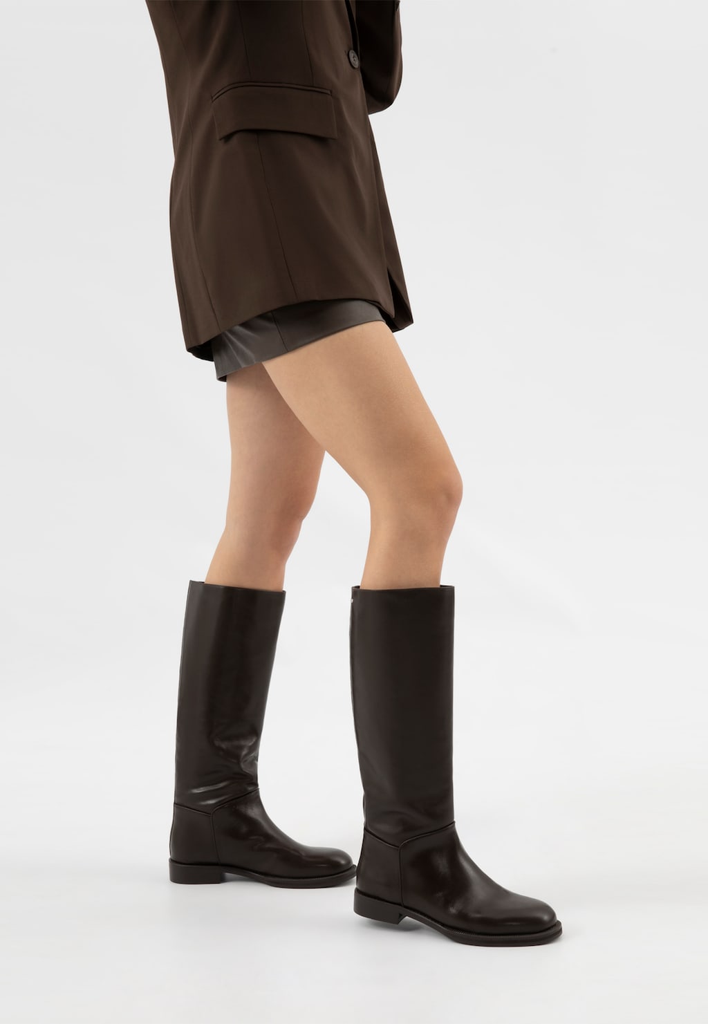 Brązowe czekoladowe kozaki damskie ze skóry licowej 71132-52 Widok 7