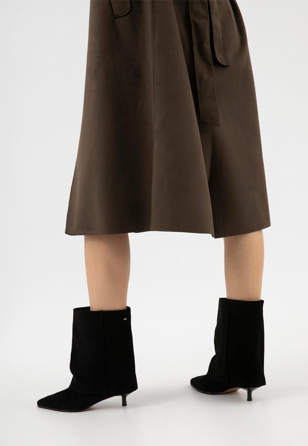 Czarne botki damskie z dwoiny welurowej 55345-61 Widok 8