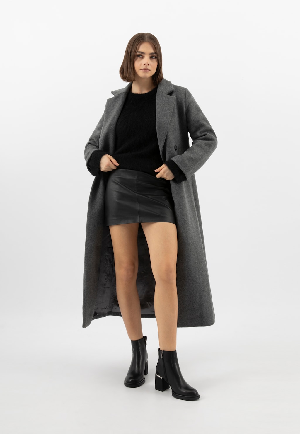 Czarne skórzane botki damskie na szerokim słupku 55340-51 Widok 1