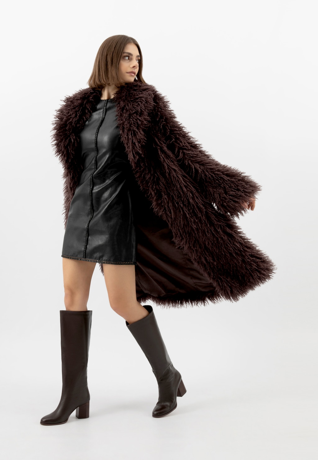 Czekoladowe skórzane kozaki damskie na słupku 71136-52 Widok 1