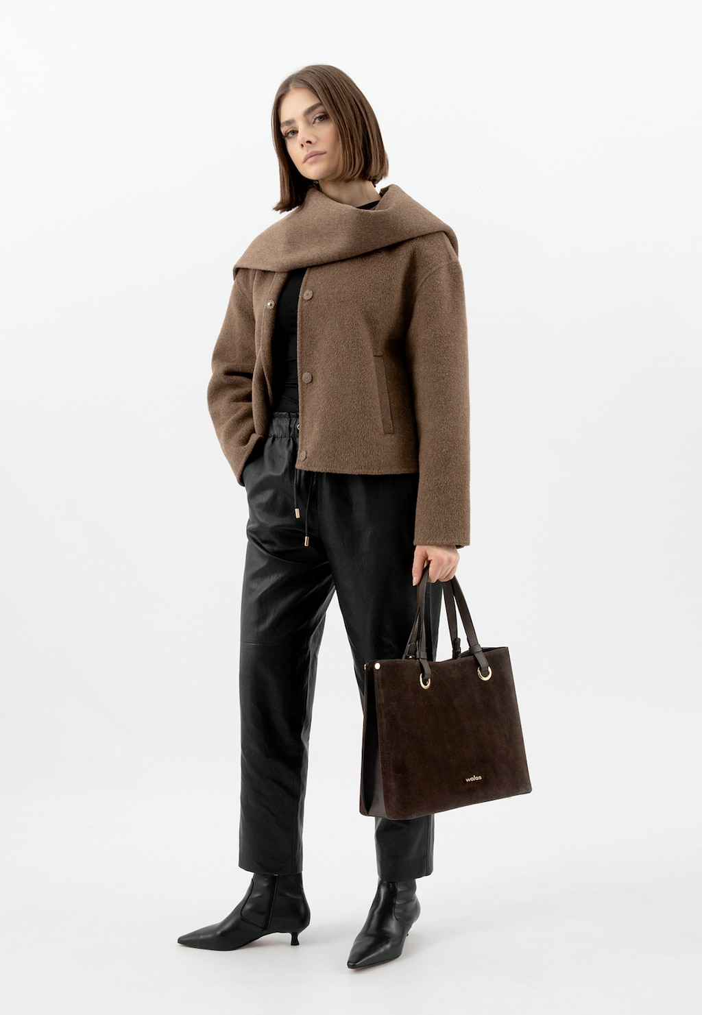 Veľká tmavohnedá dámska kabelka z velúrovej useňoviny 80427-72 Widok 10
