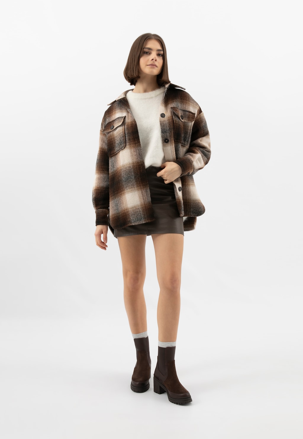 Hnědé dámské kotníkové boty na podpatku 55372-72 Widok 10