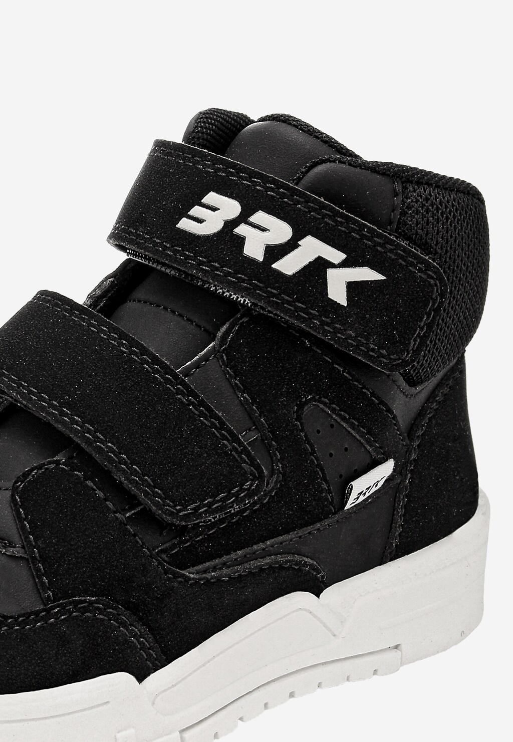 Czarne trzewiki BARTEK z białą kontrastową podeszwą 88000-11 Widok 8