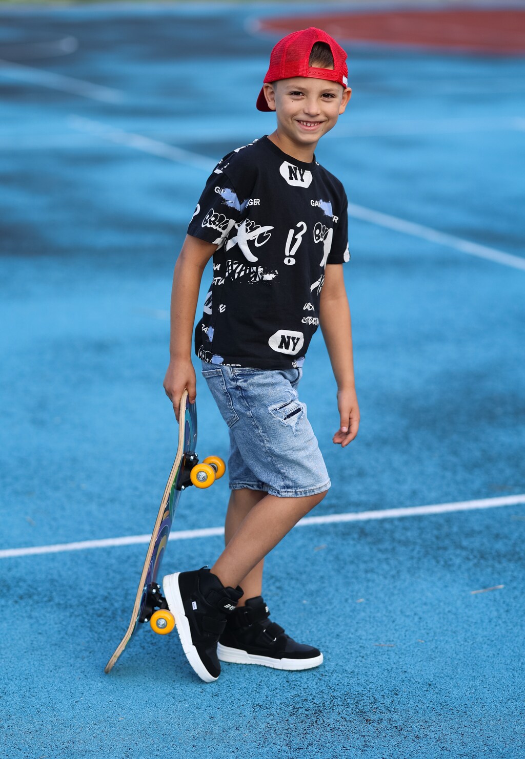 Czarne trzewiki BARTEK z białą kontrastową podeszwą 88000-11 Widok 9