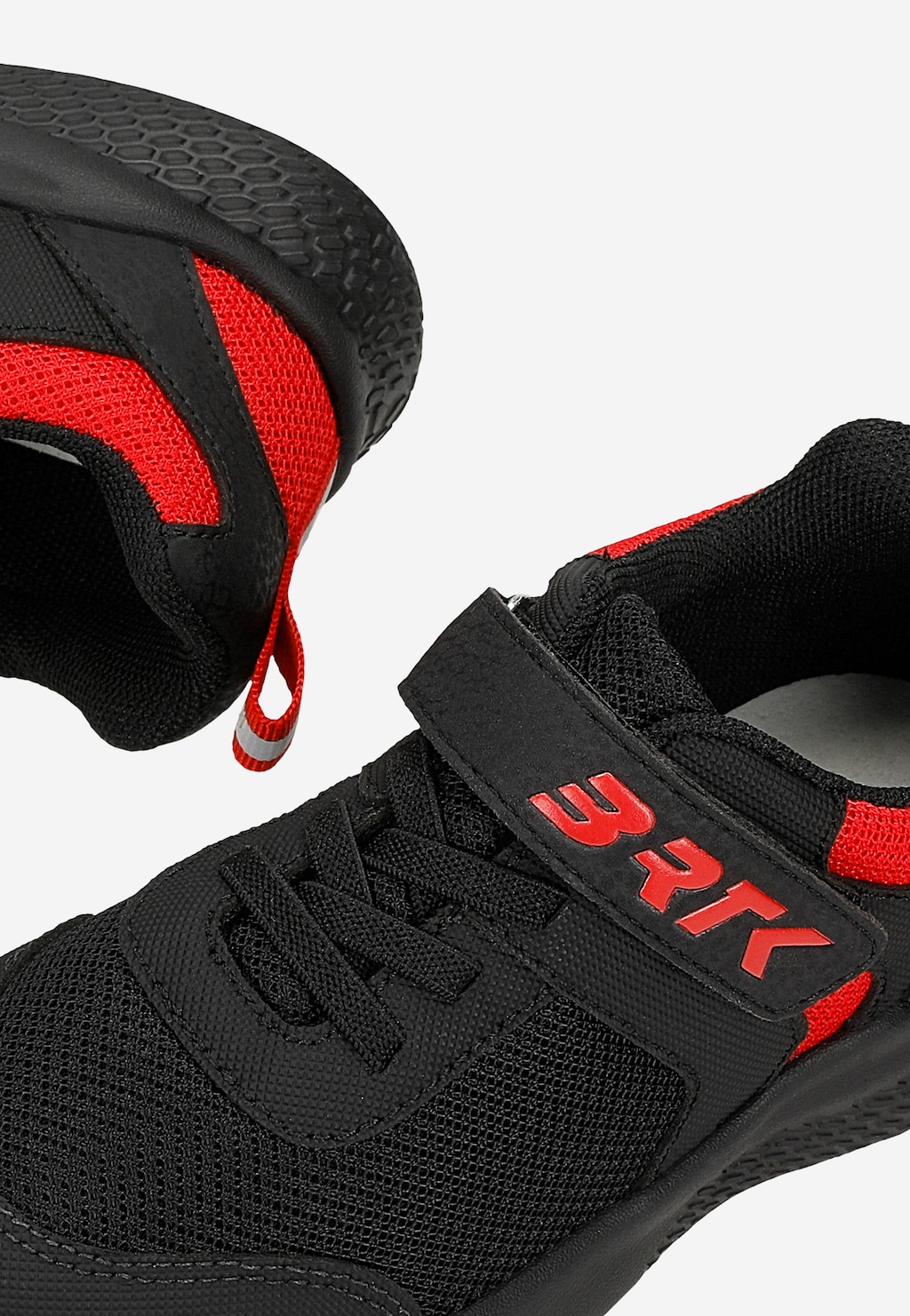 Čierno-červené tenisky pre chlapcov BARTEK 87003-11 Widok 8