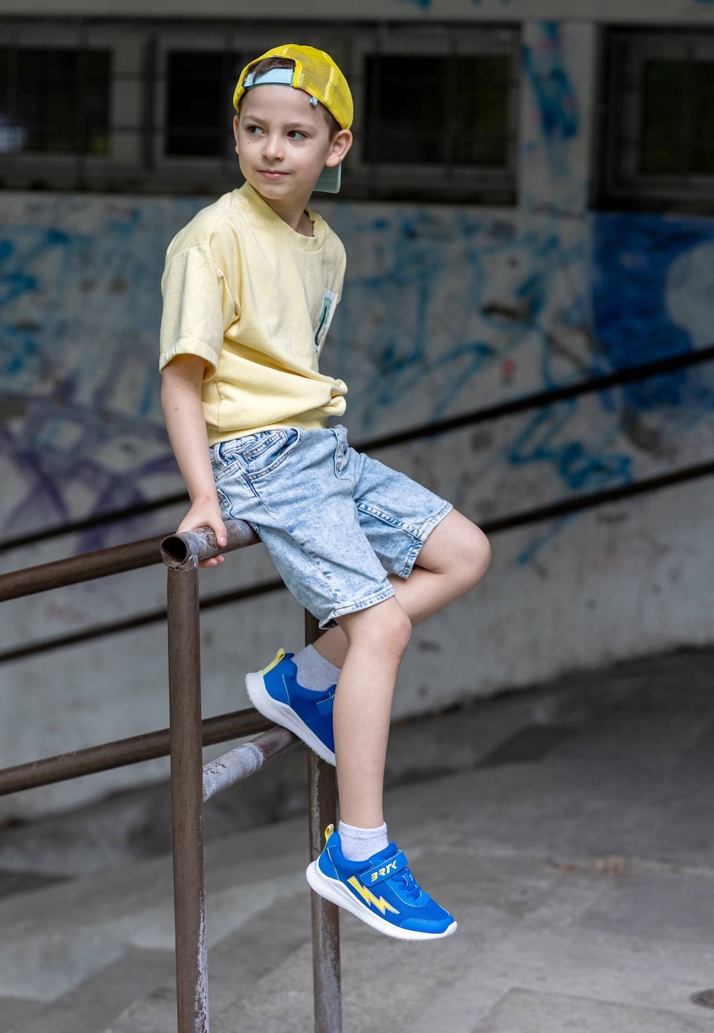 Černé elegantní dívčí balerínky z lakované kůže BARTEK 83006-31 Widok 10