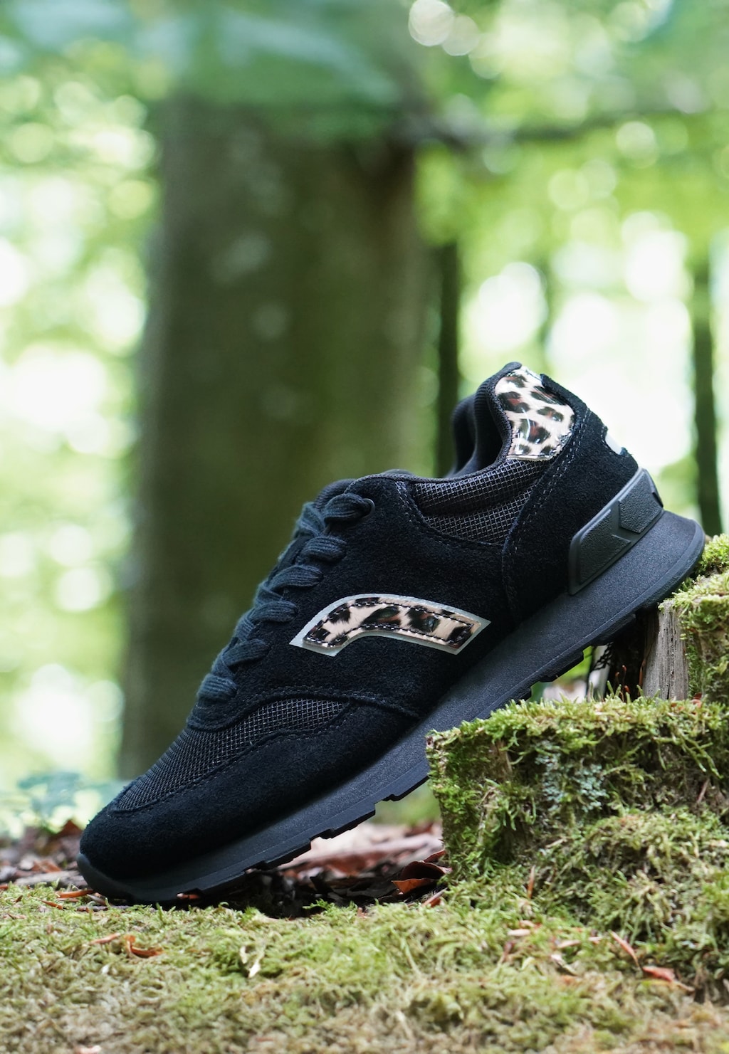 Čierne dámske tenisky s leopardím vzorom RELAKS R34202-82 Widok 1