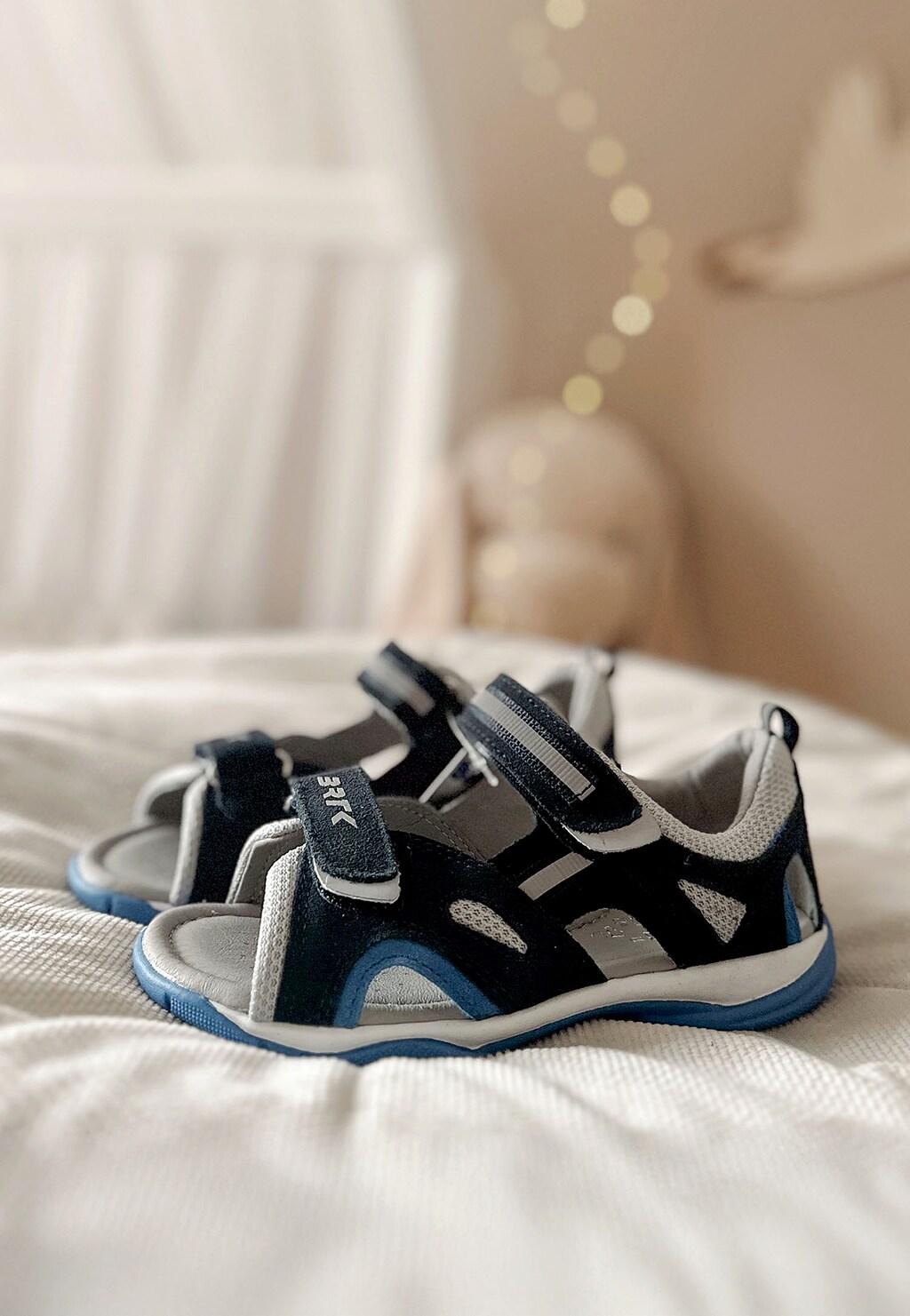 Tmavomodré sandále pre chlapca s modrými prvkami BARTEK 84414-66 Widok 11