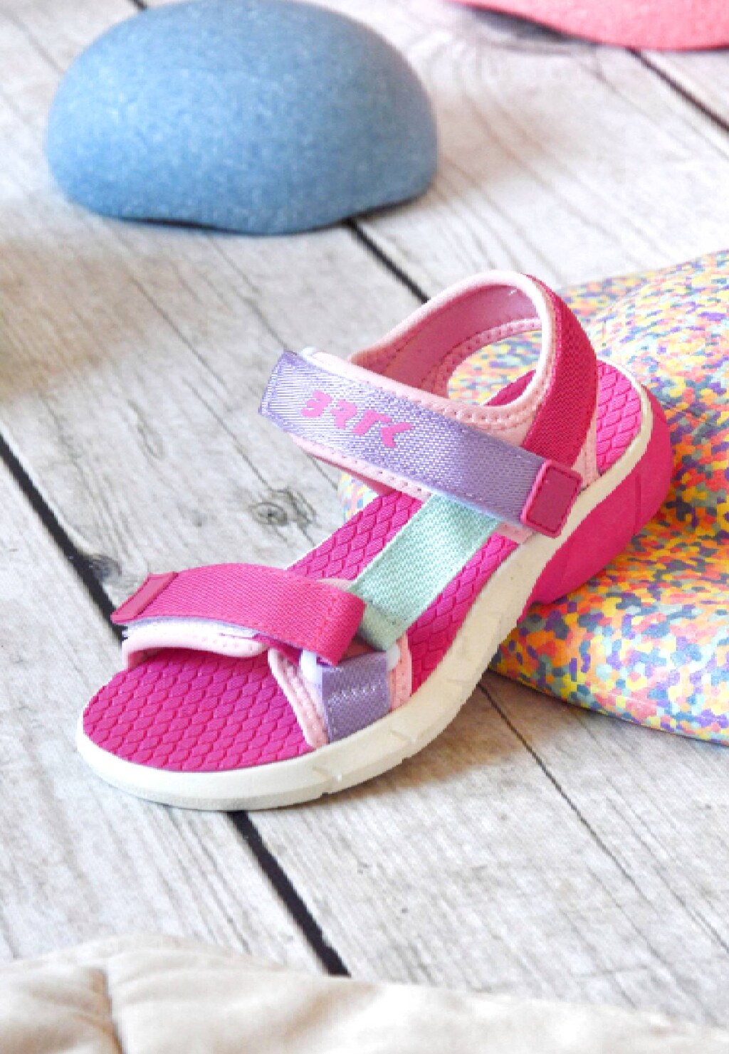 Ružové dievčenské sandále BARTEK s fialovými a modrými pásikmi 89001-15 Widok 9