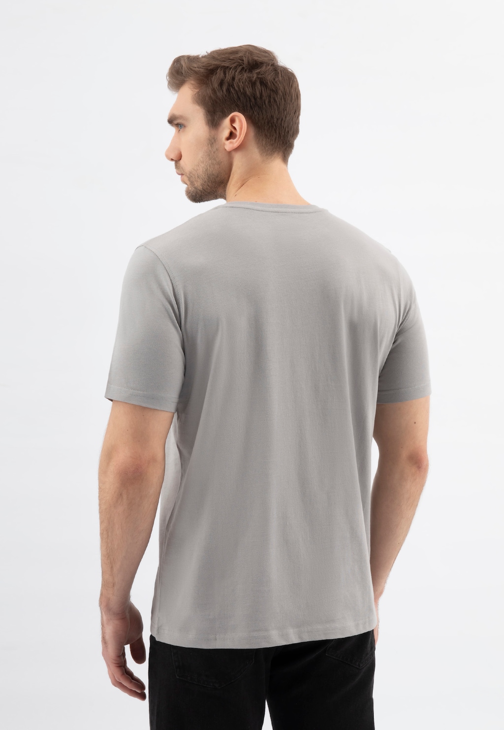 Szara koszulka męska RELAKS R93001-40 Widok 2