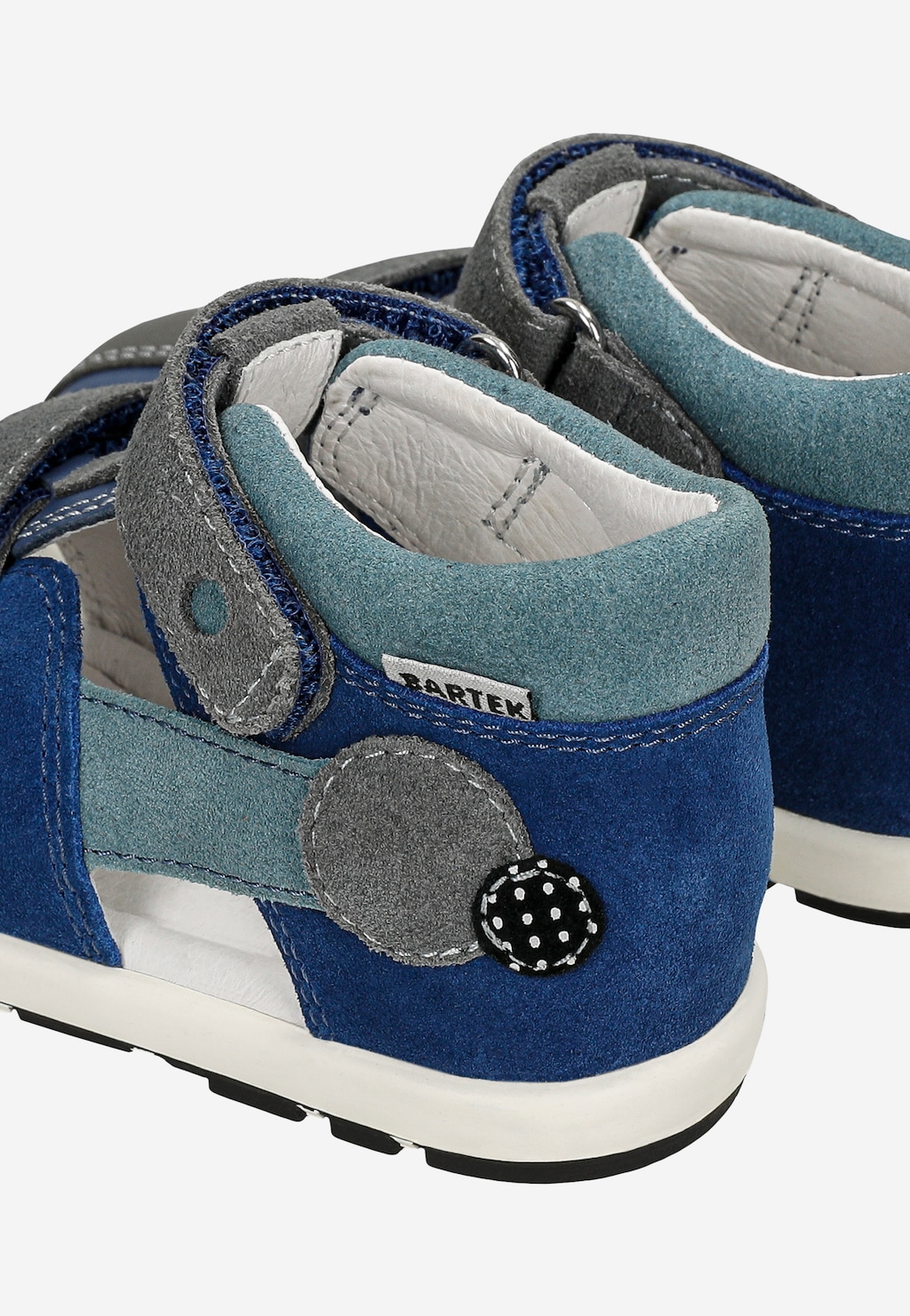 Niebieskie skórzane półsandały z popielatymi wstawkami BARTEK 84412-66 Widok 8