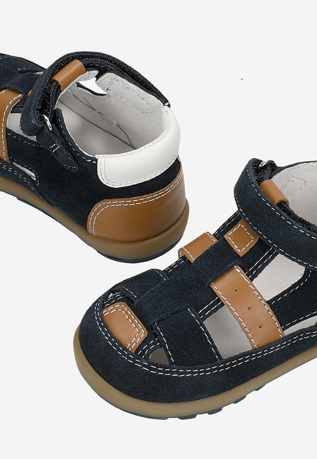 Granatowo-brązowe półsandały chłopięce ze skóry naturalnej BARTEK 86005-86 Widok 8