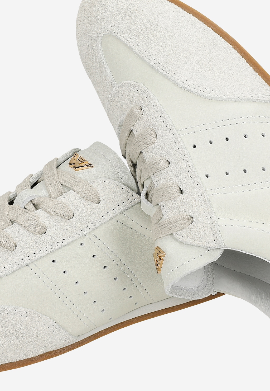 Jasnobeżowe trampki damskie na niskiej podeszwie 46386-74 Widok 6