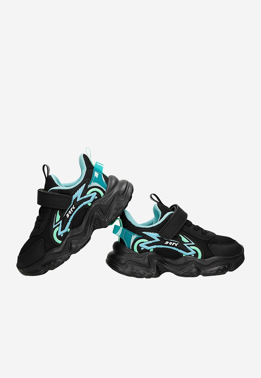 Sportowe sneakersy chłopięce z siateczkową cholewką i futurystycznymi detalami BARTEK 87022-17 Widok 6