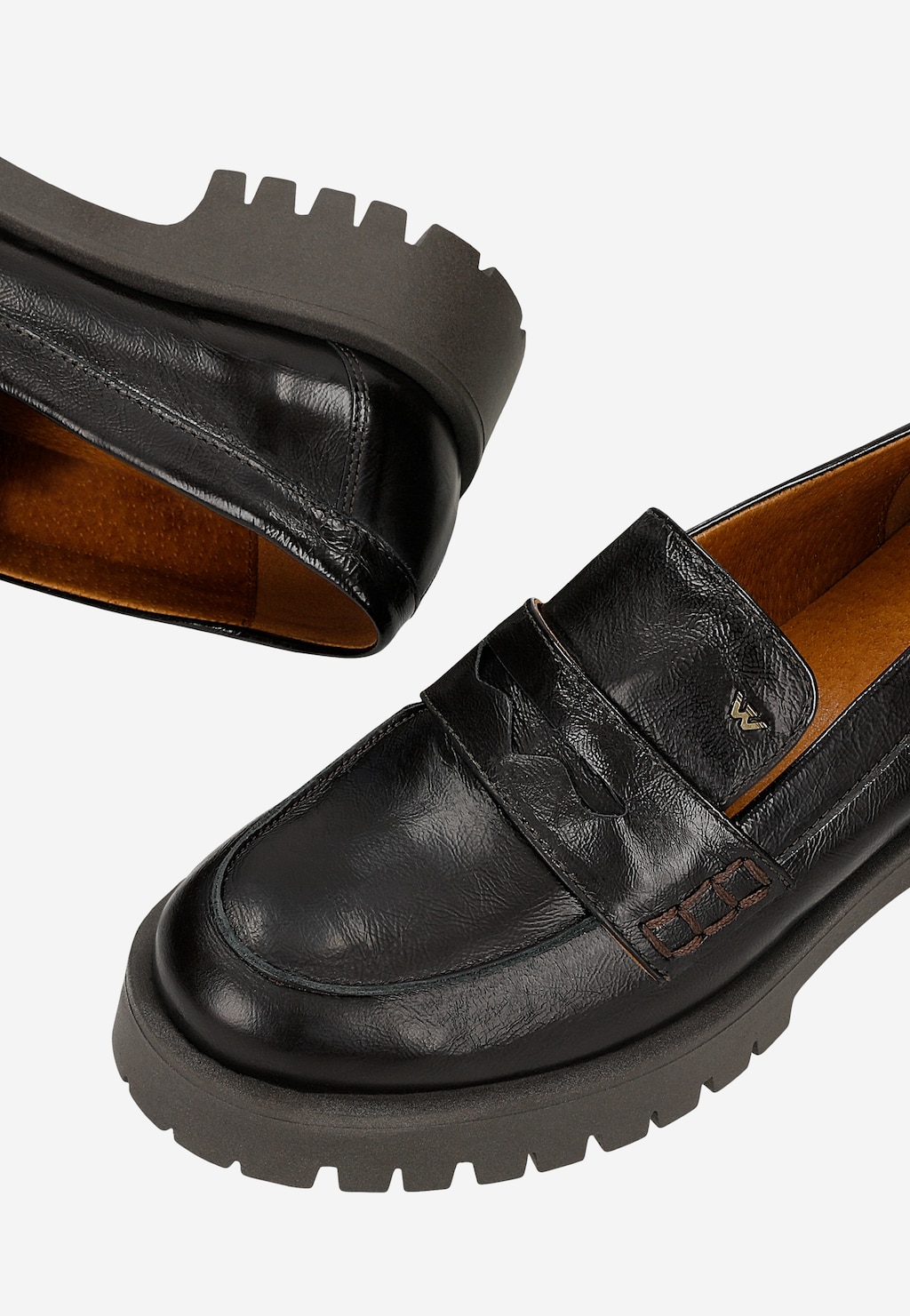 Ciemnobrązowe mokasyny damskie na wysokiej podeszwie 46124-02 Widok 6