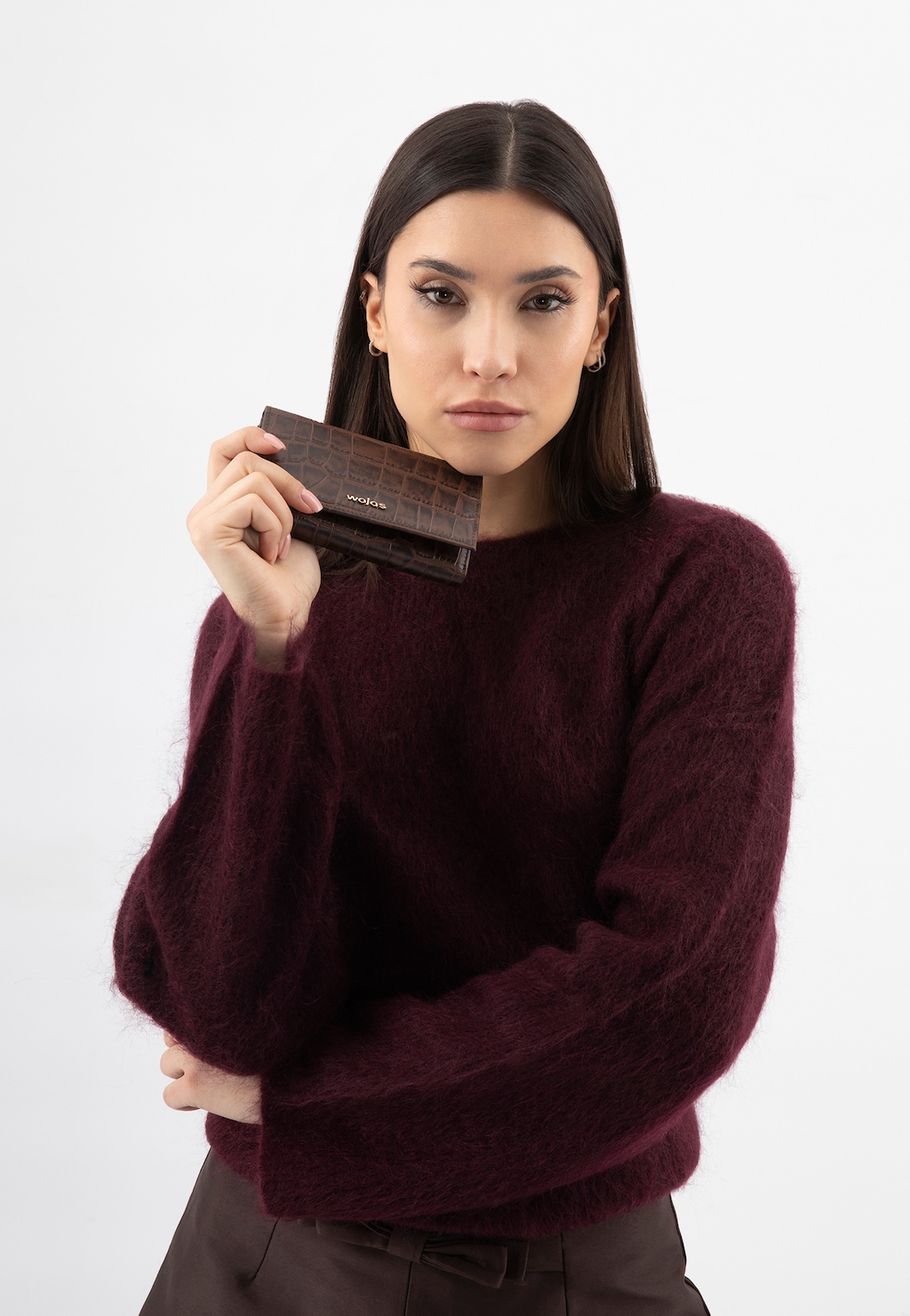 Hnedá dámska peňaženka s reliéfnym krokodílím vzorom 91085-72 Widok 10