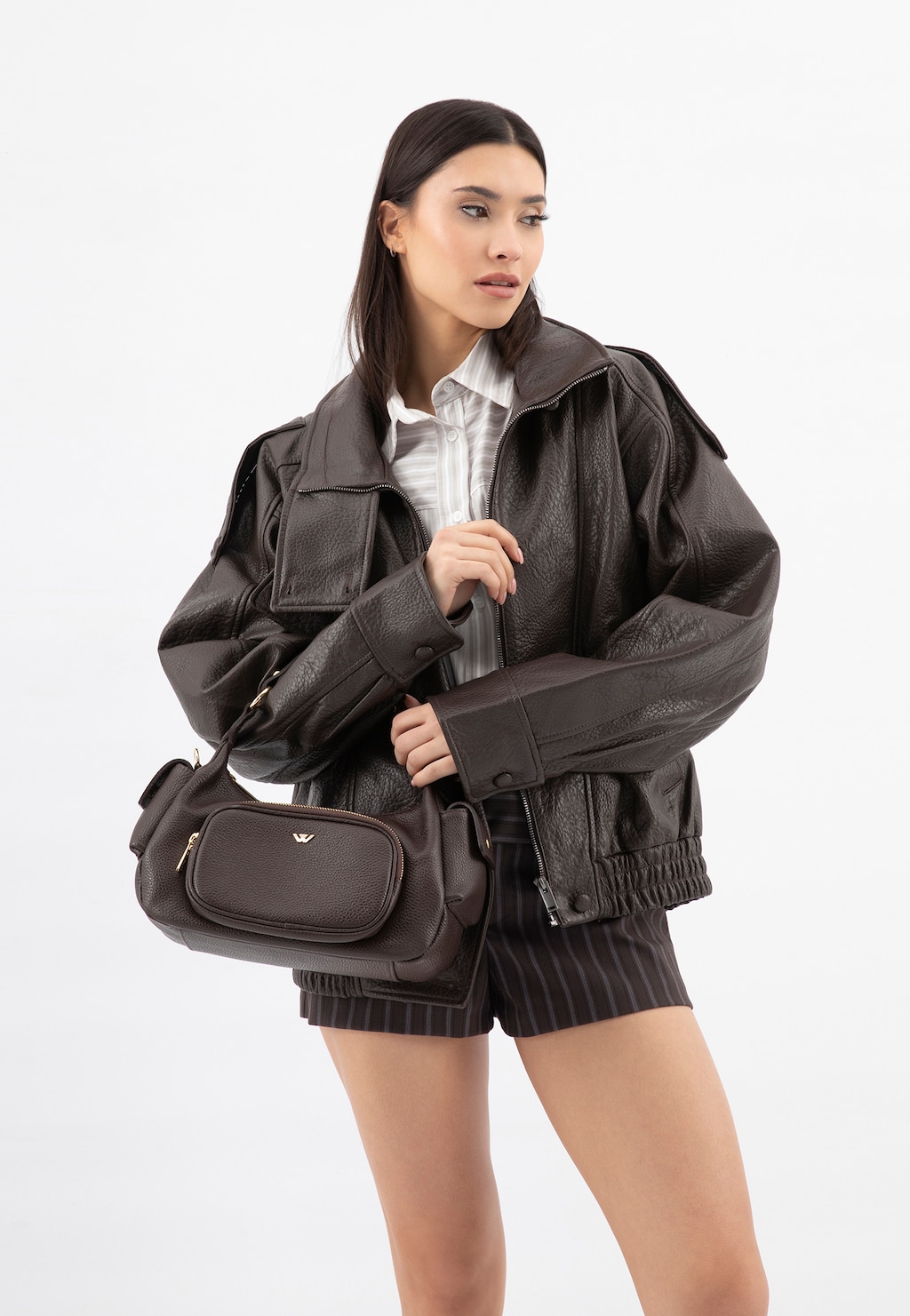 Tmavohnedá kožená dámska kabelka 80458-52 Widok 1