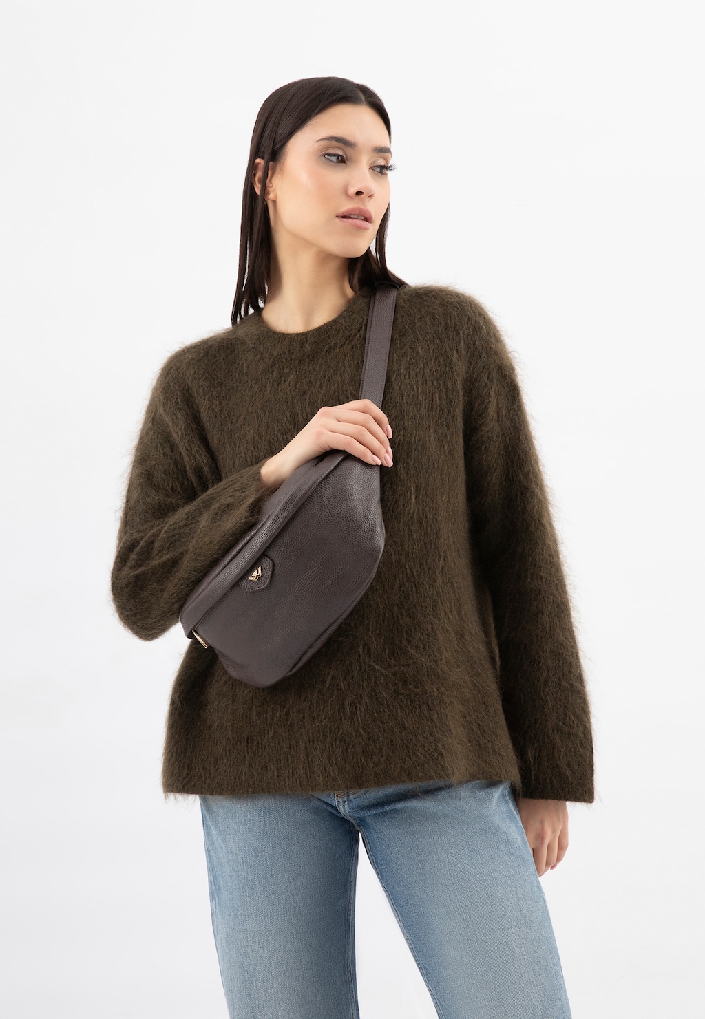 Veľká kožená ľadvinka pre dámy v čokoládovom odtieni hnedej 80195-52 Widok 1