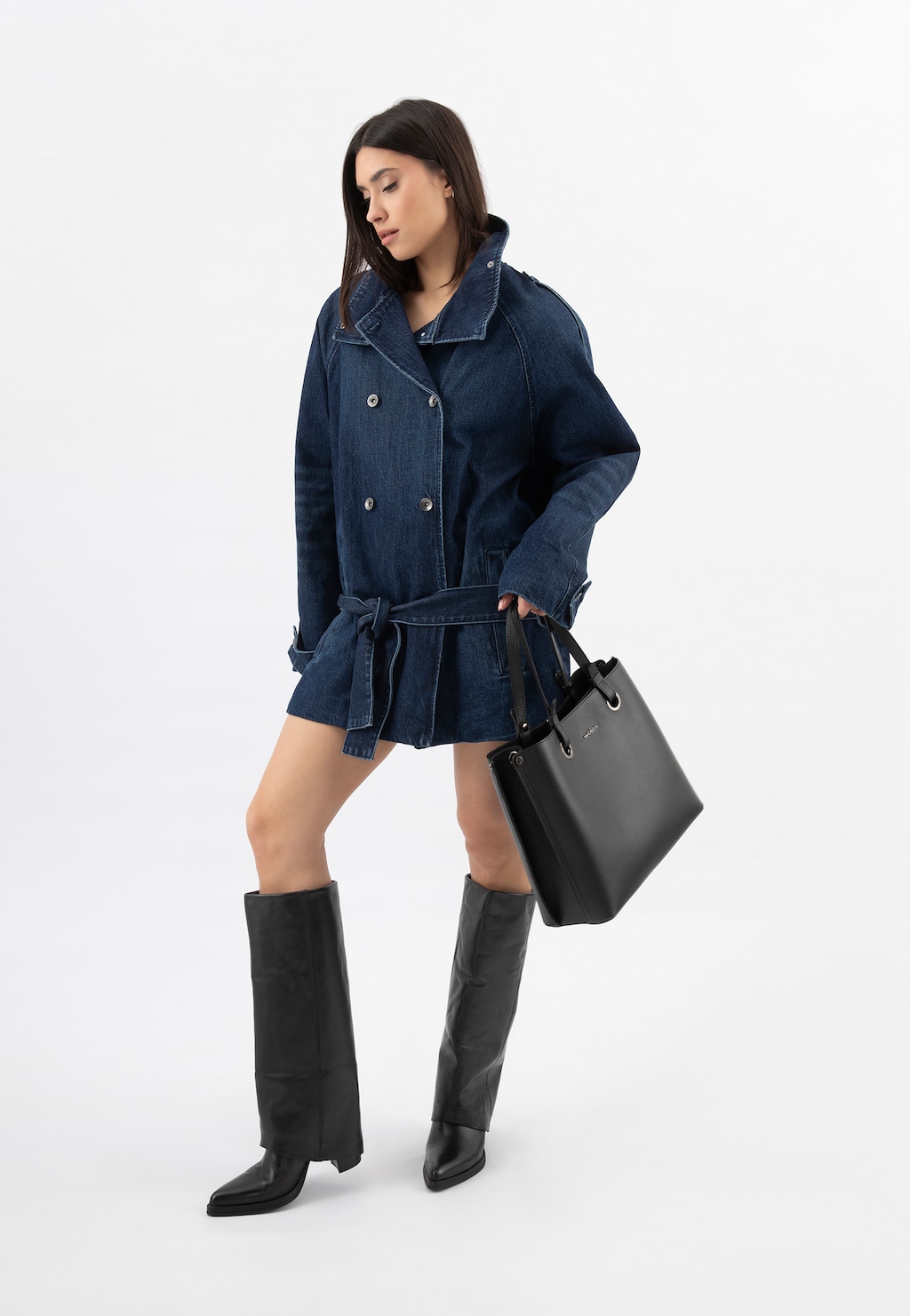 Čierne kožené čižmy na opätku so širokým zvrškom 71137-51 Widok 1