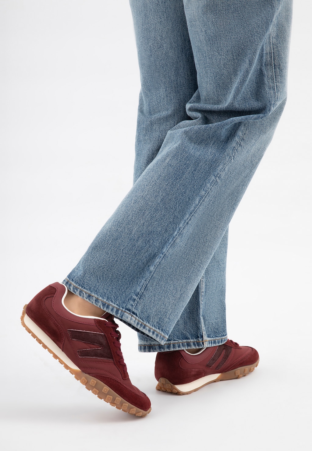 Bordové dámske tenisky z kombinovaných kôž 46374-85 Widok 8