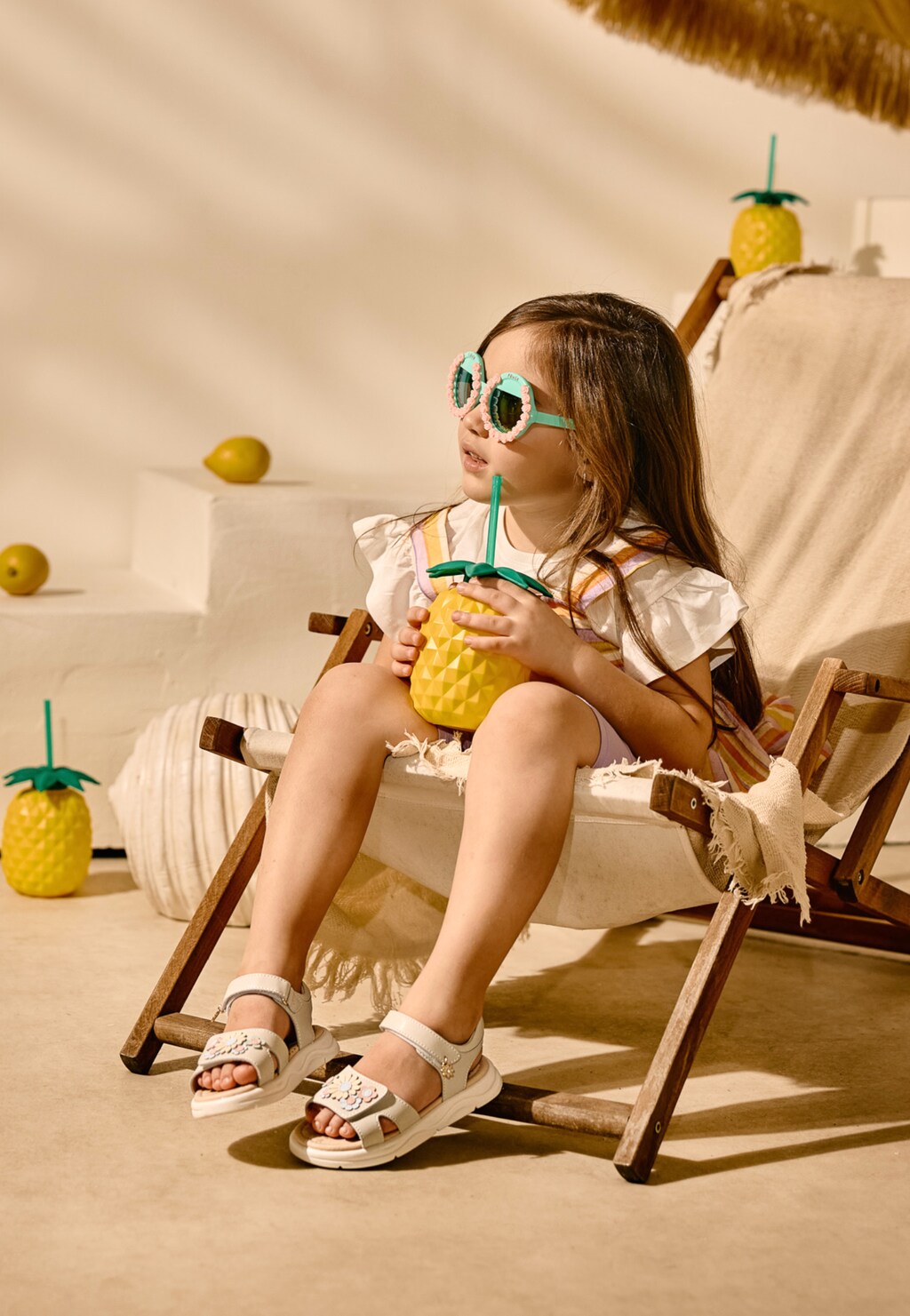 Beżowe sandały dziewczęce z kwiatami BARTEK 84416-54 Widok 9