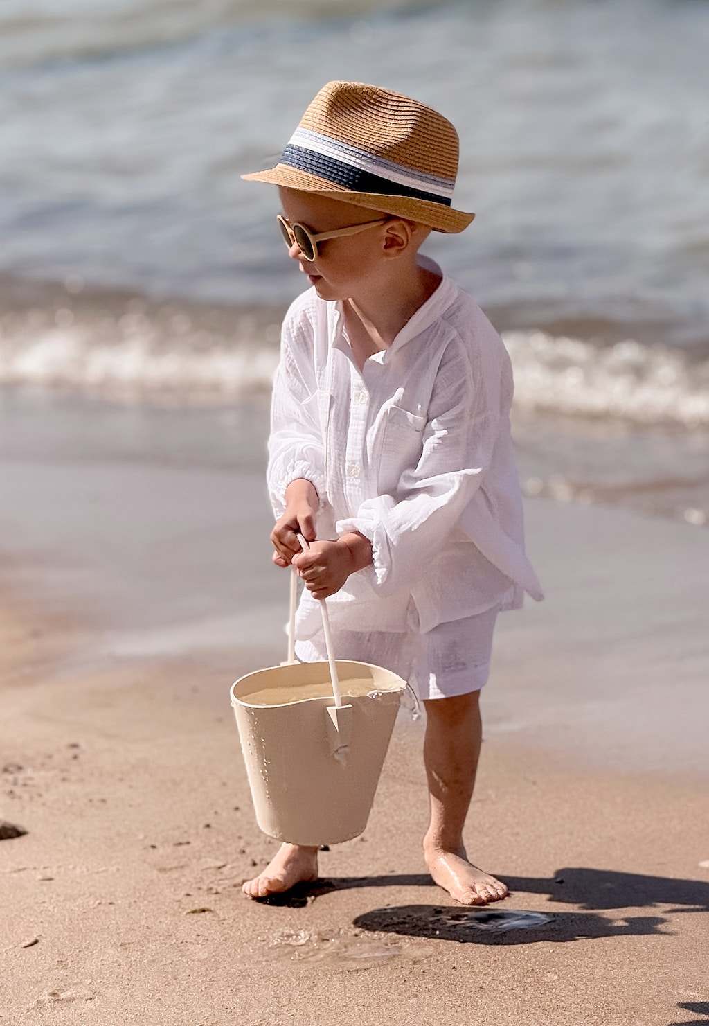 Pletený klobúk s modro-bielymi pruhmi Widok 9