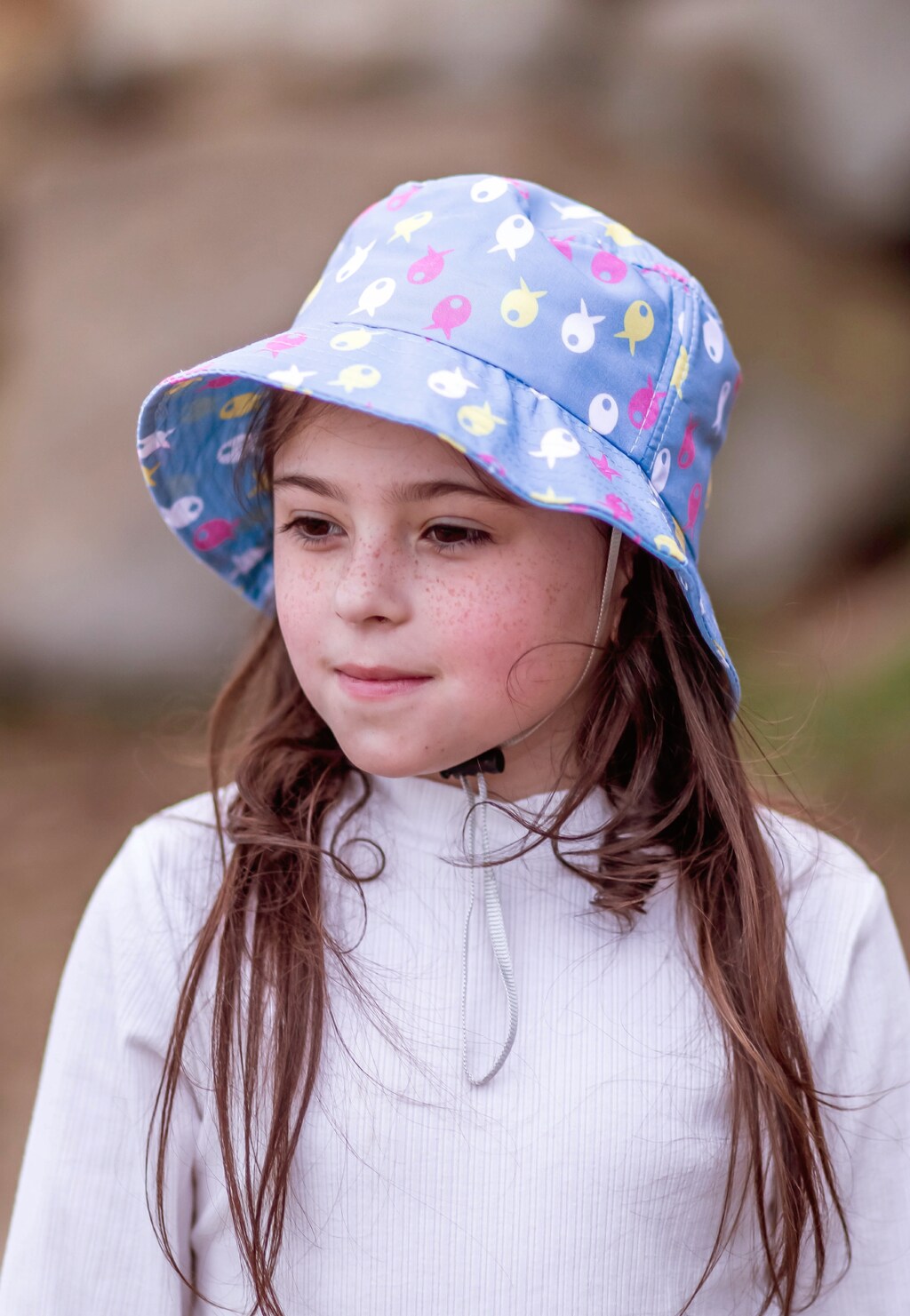 Letný detský klobúk s farebným rybičkami BARTEK 85609-15 Widok 7