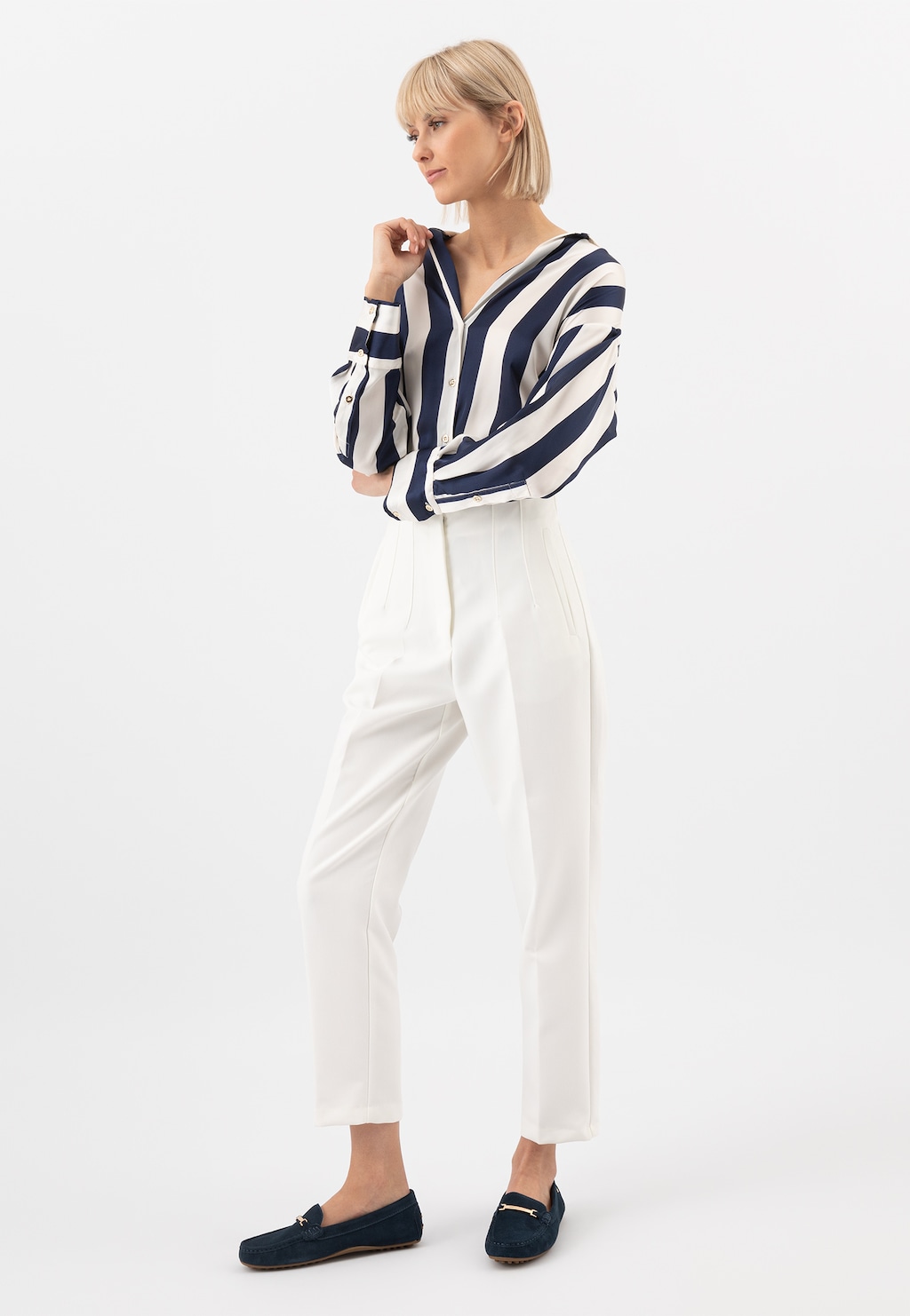 Modré dámske mokasíny so zlatou ozdobnou sponou 46210-66 Widok 1