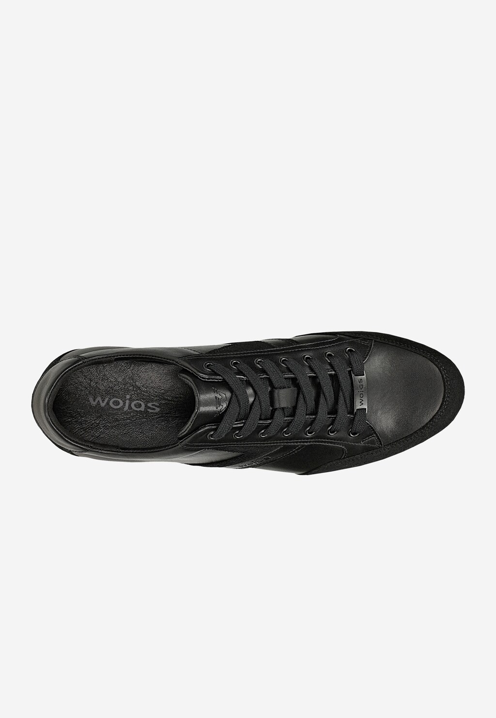 Wojas czarne sneakersy męskie 10325-71 z łączonych skór, widok z góry, sznurowane, z metalowym logo na języku.