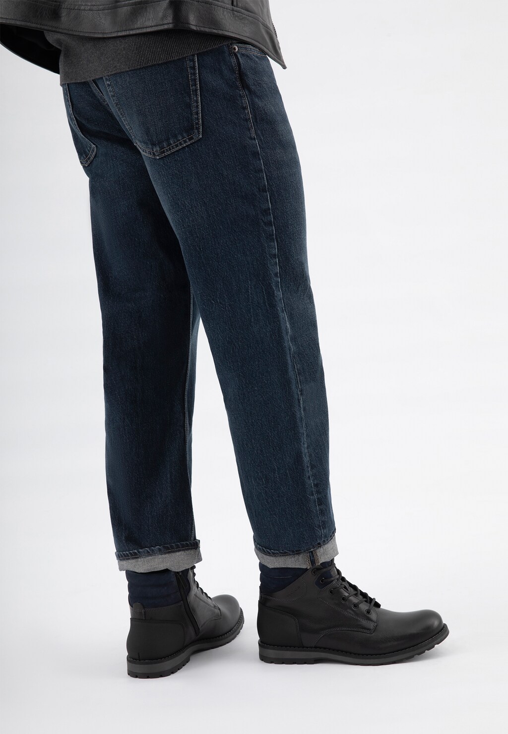 Czarne workery męskie z granatową wstawką 24105-71 Widok 8