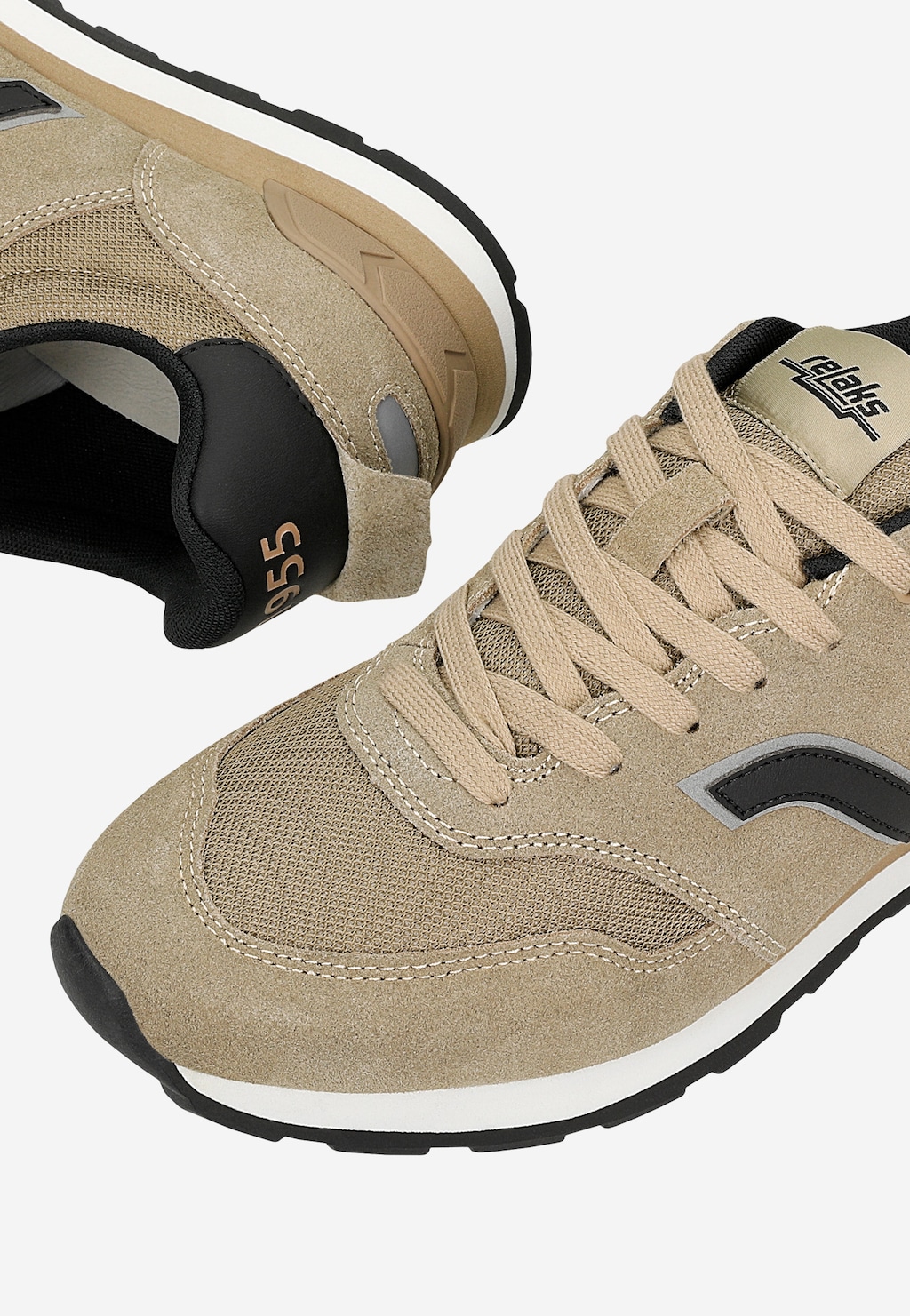 Beżowe sneakersy RELAKS unisex z czarnymi elementami R34202-84 Widok 7