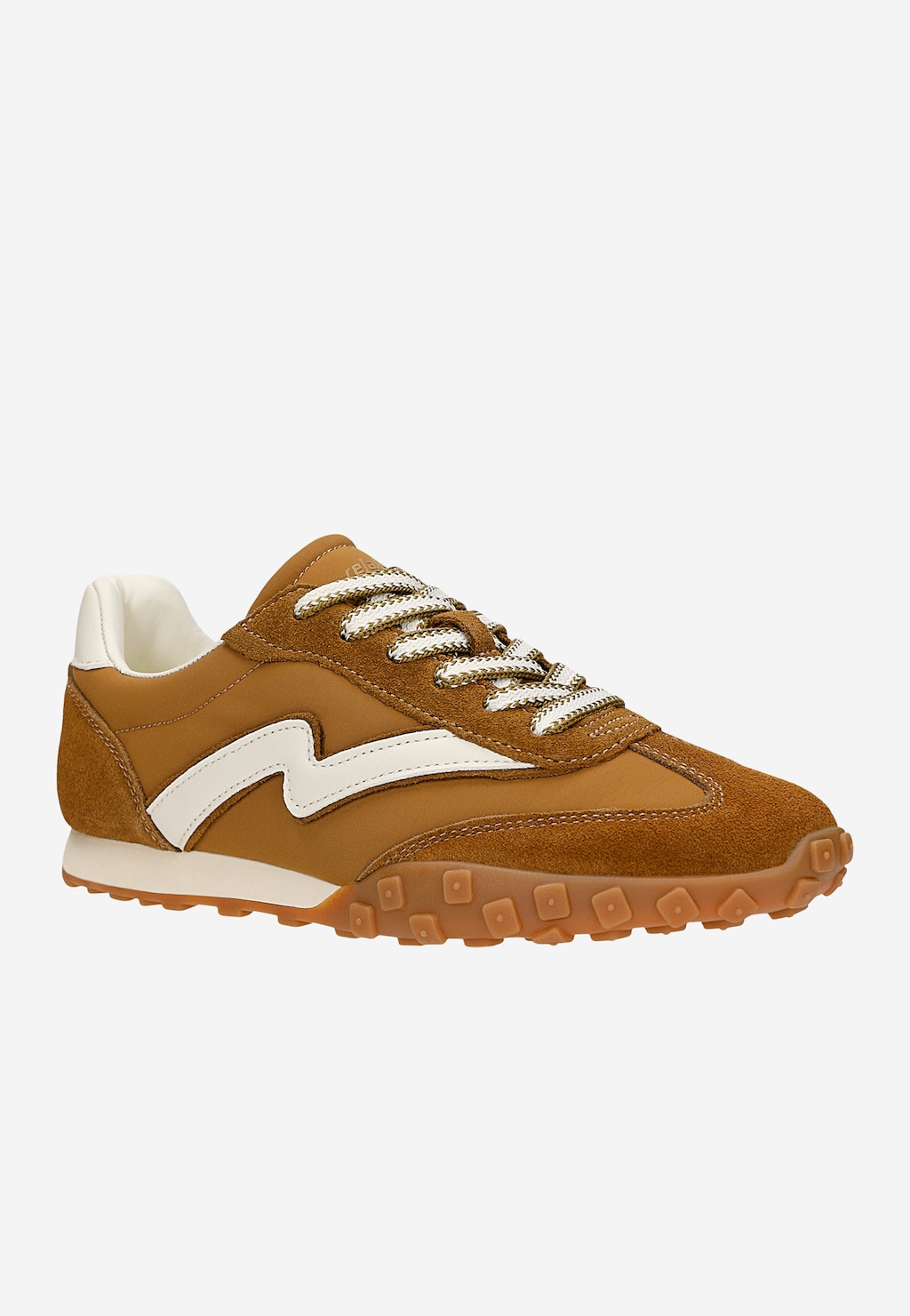 Brązowe sneakersy RELAKS R4618613 z łączonych materiałów, z białym logo, sznurowane, na gumowej podeszwie, widok z boku.