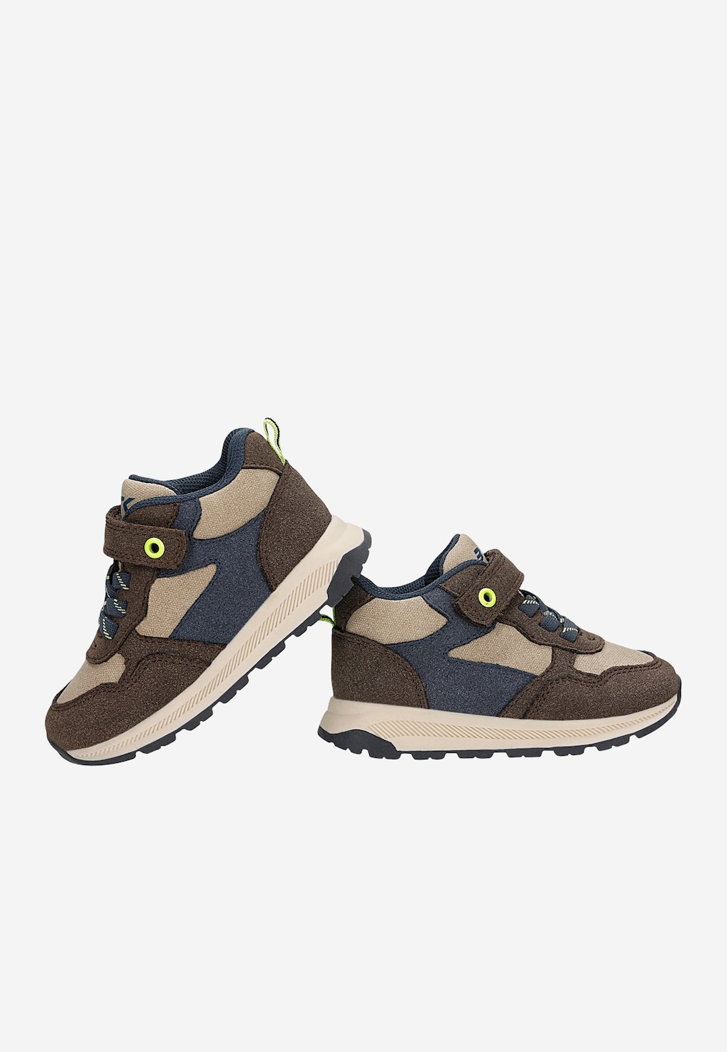 Brązowe sneakersy dziecięce Bartek 87062-12 z granatowymi wstawkami, rzepem i żółtymi detalami, widok z boku, para butów.