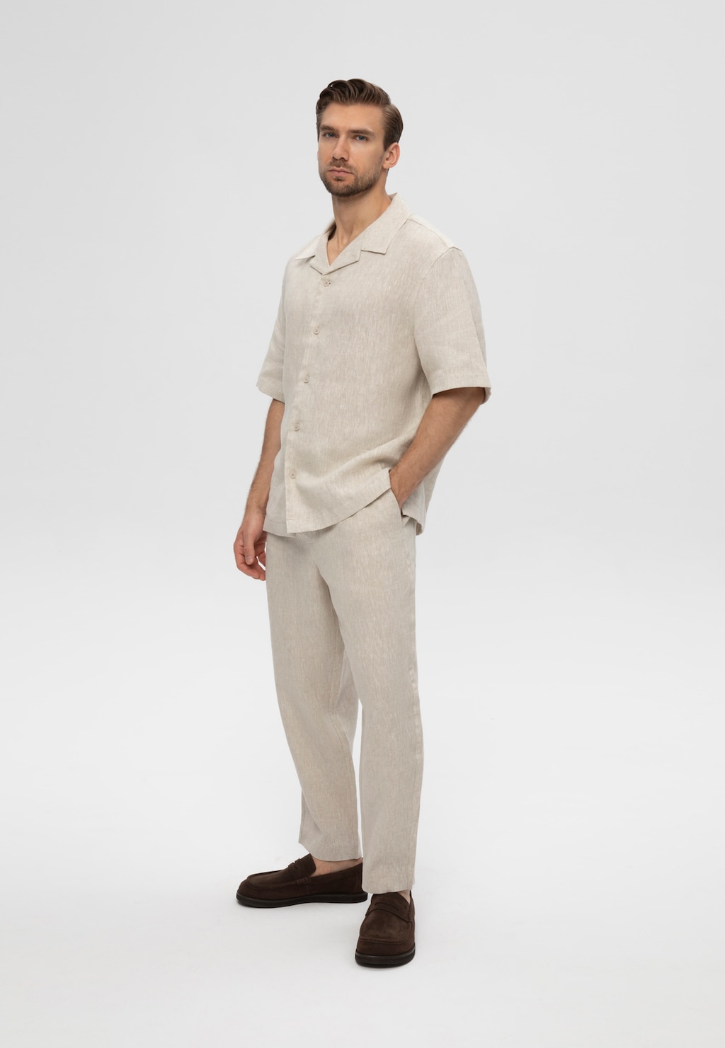 Černé pantofle z řady Comfort z velurové štípané useně 74151-61 Widok 1