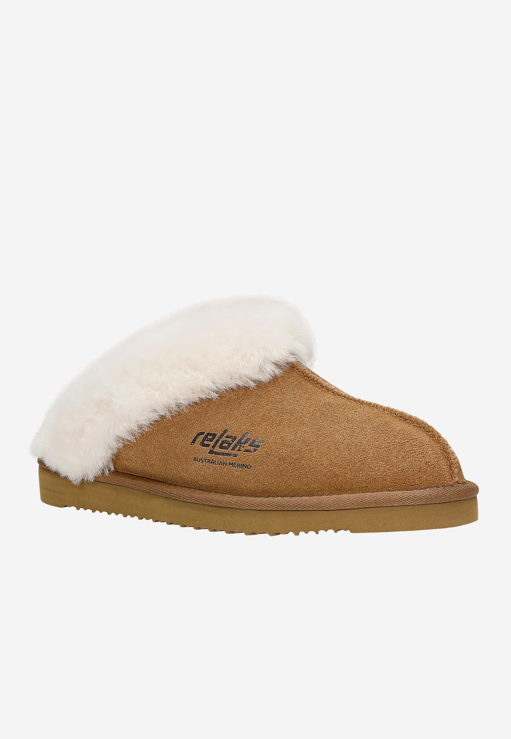 Kapcie RELAKS R34001-64 jasnobrązowe z wełną merino, widok z boku, zamszowy wierzch z kremowym futrzanym wykończeniem i gumową podeszwą.