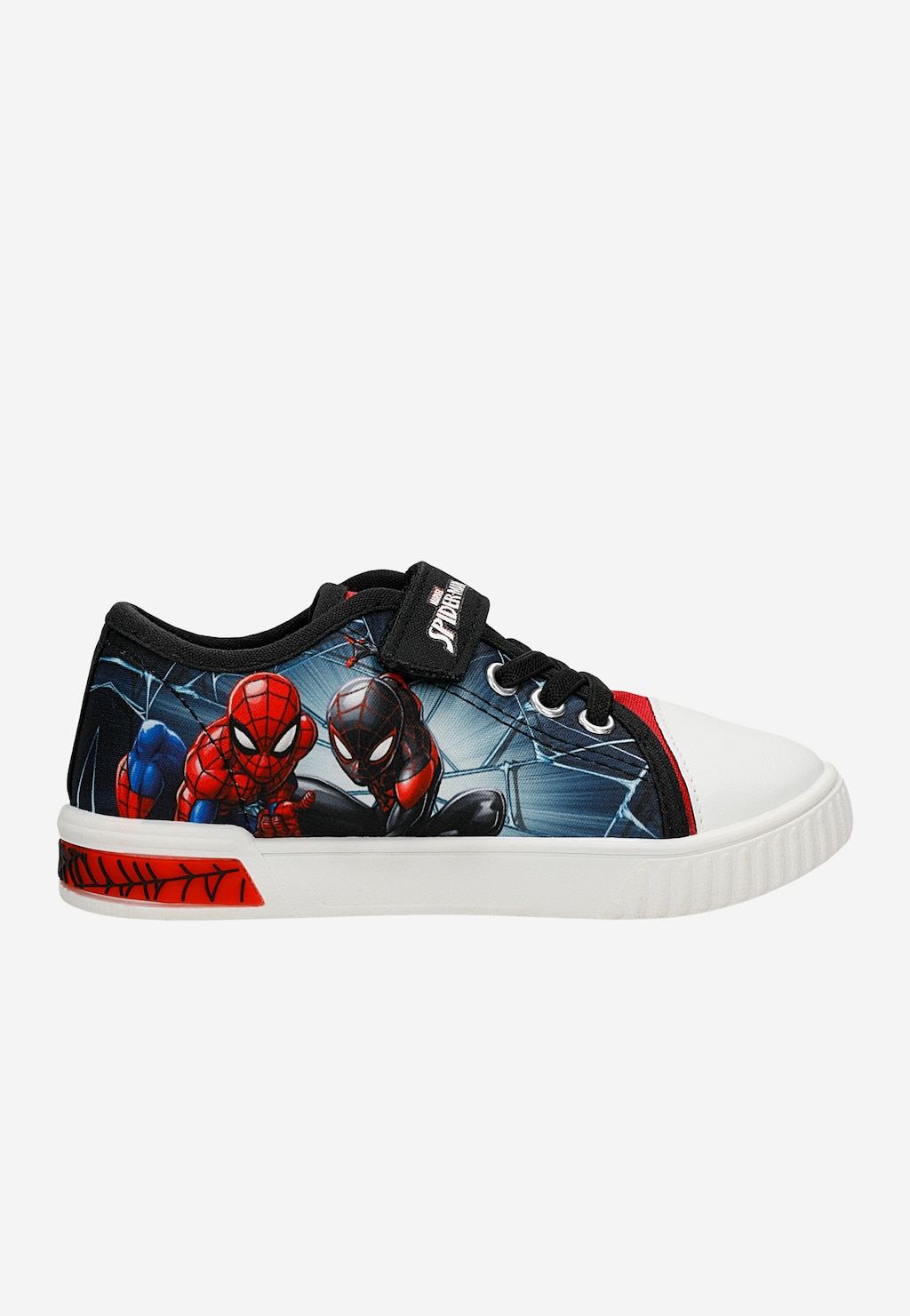 Trampki chłopięce Bartek Spider-Man 87039-15, czarne z nadrukiem Spider-Mana, rzep i sznurówki, biała podeszwa z czerwonym akcentem, widok z boku.