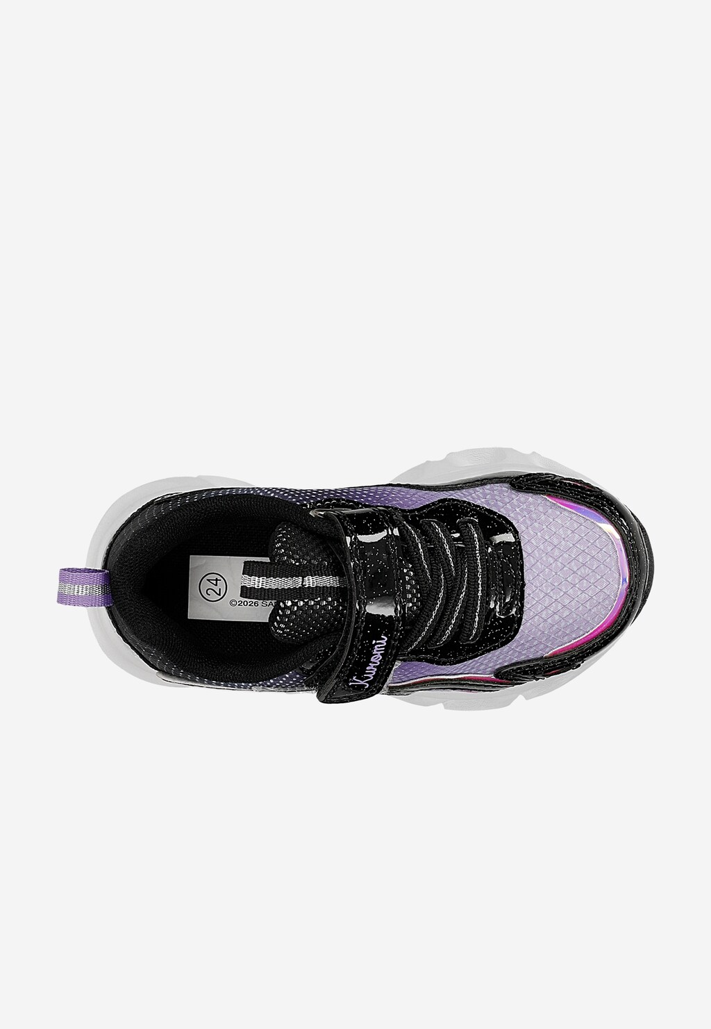 Sneakersy dziewczęce Bartek Kuromi 87064-16 w kolorze czarno-fioletowym z holograficzną wstawką, widok z góry, zapięcie na rzep.