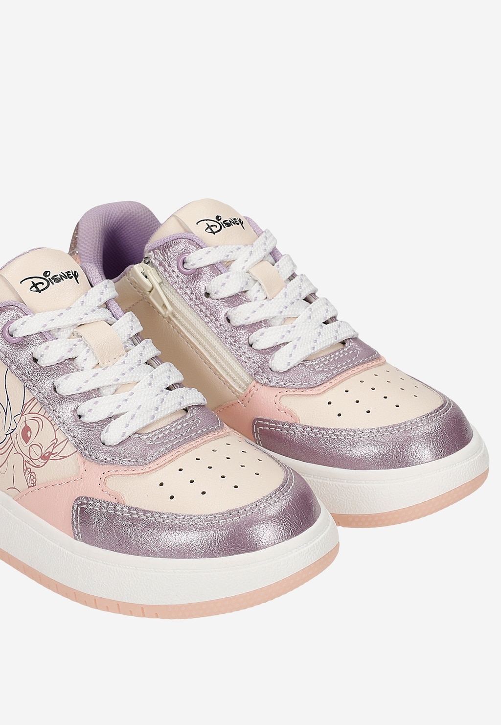 Błyszczące trampki dziewczęce Bartek 87066-16 w kolorze różowo-fioletowym z motywem Stitcha Disney, białymi sznurówkami i zamkiem bocznym.