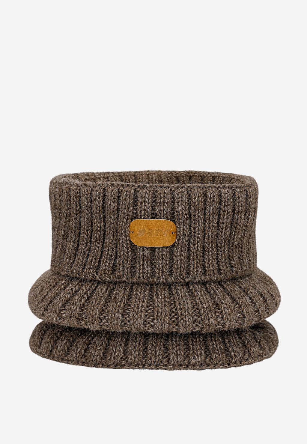 Brązowy komin dziecięcy BARTEK model 85601-13, dzianinowy, prążkowany, ze złotą skórzaną naszywką z logo marki