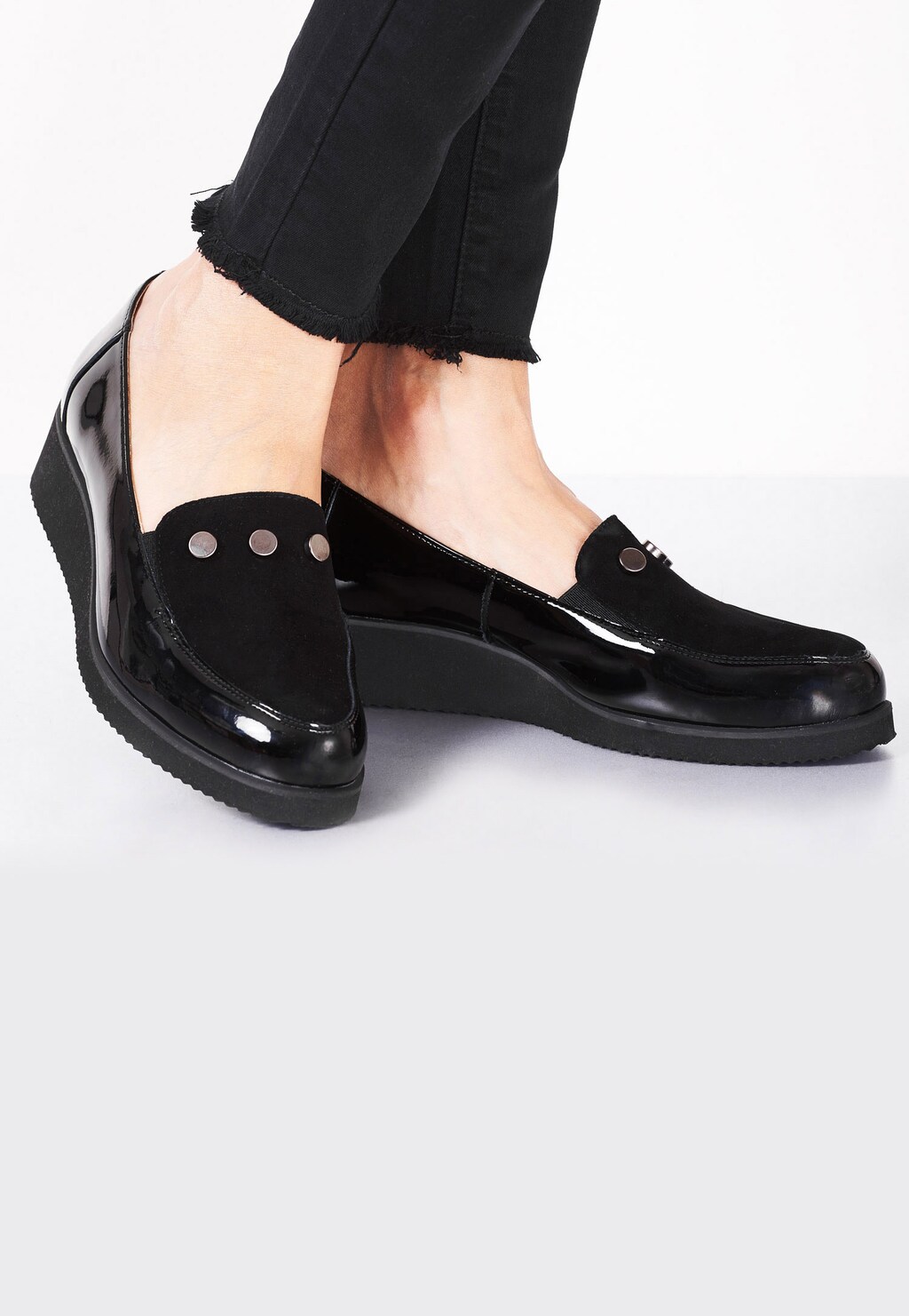 Czarne damskie półbuty 8530-71 Widok 1