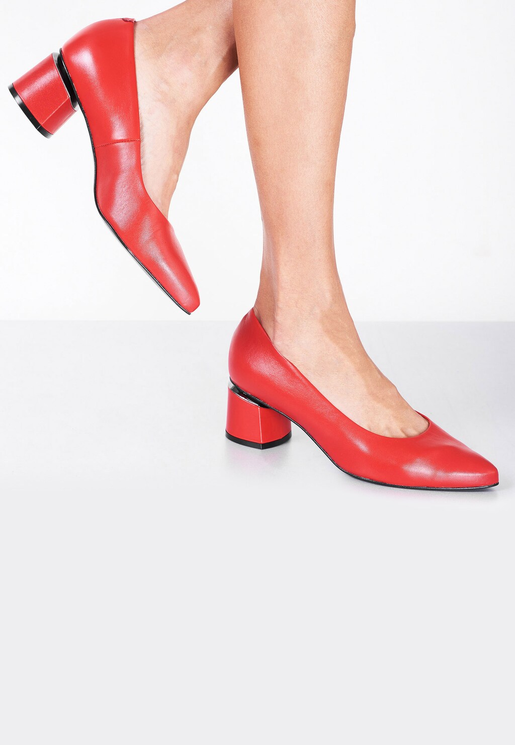 Czerwone czółenka damskie 8399-55 Widok 1