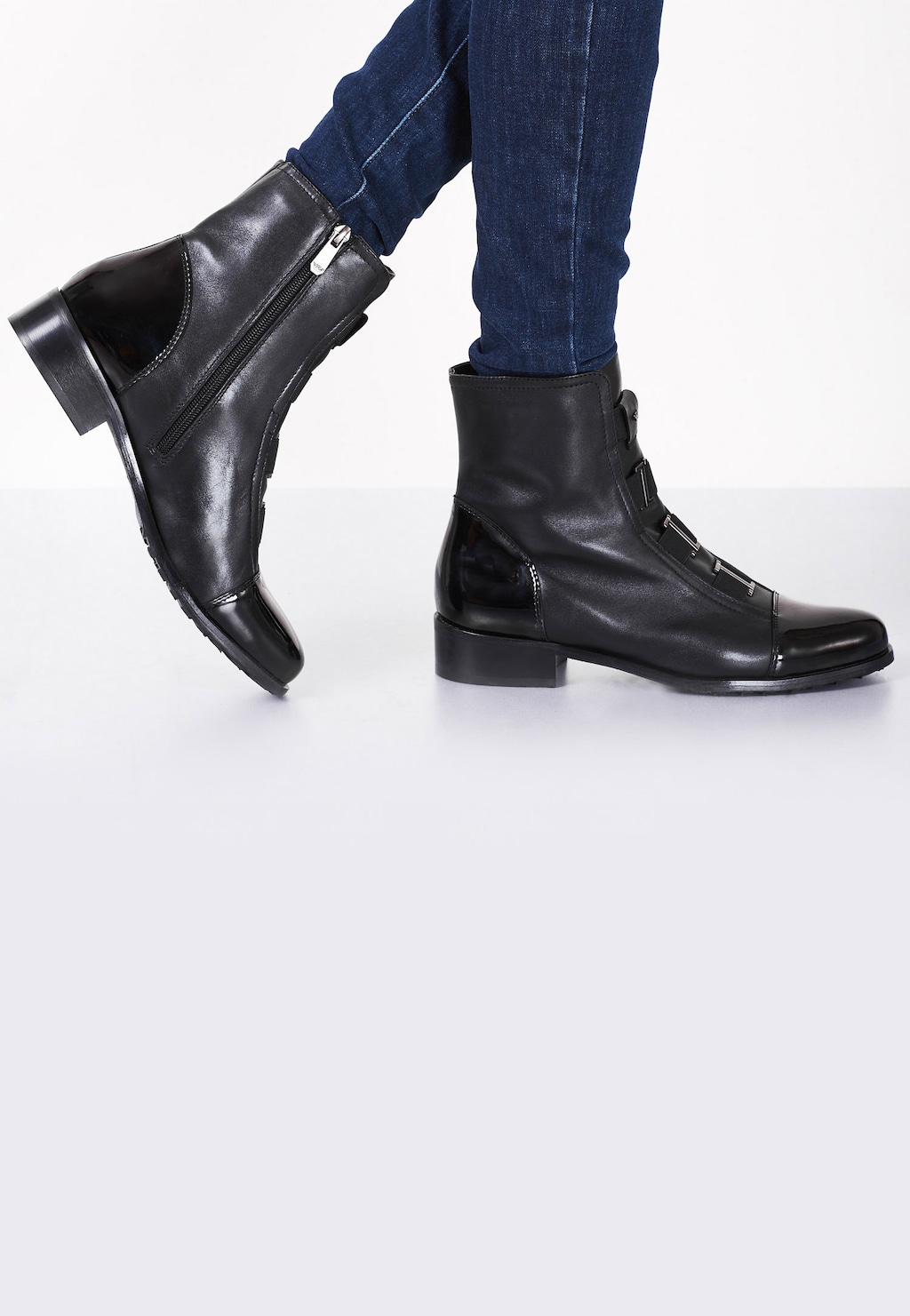 Czarne botki damskie 8630-71 Widok 1